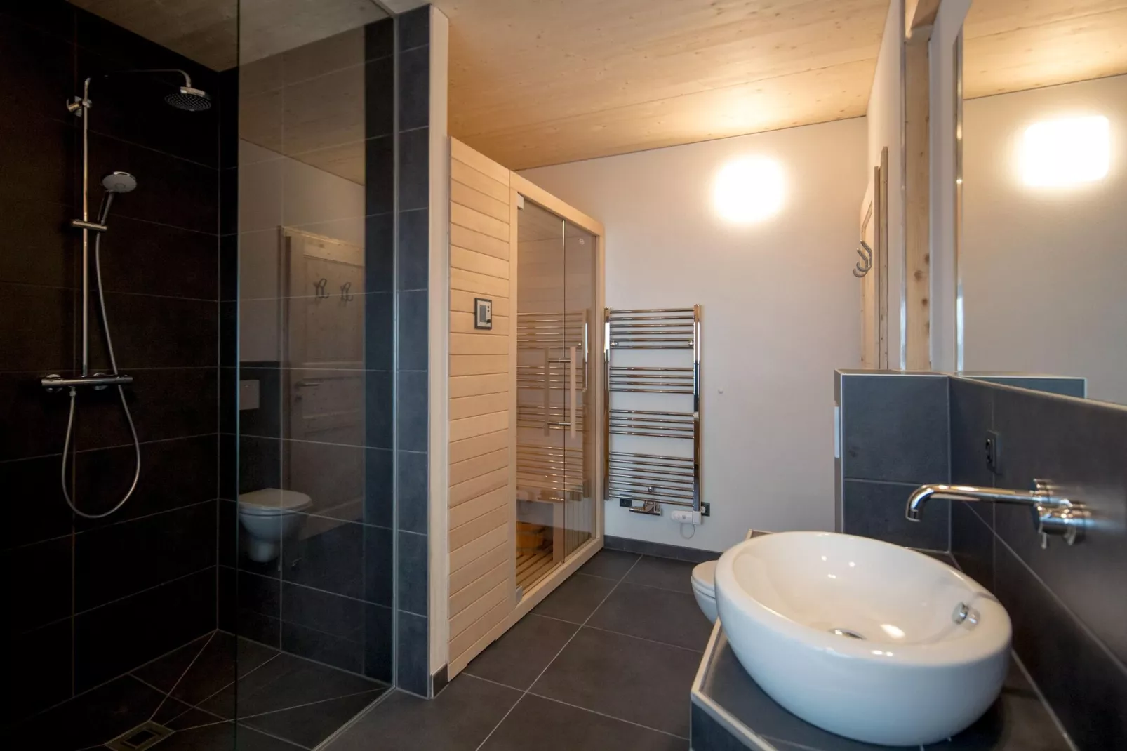 Alpenchalets Reiteralm 11-Bathroom