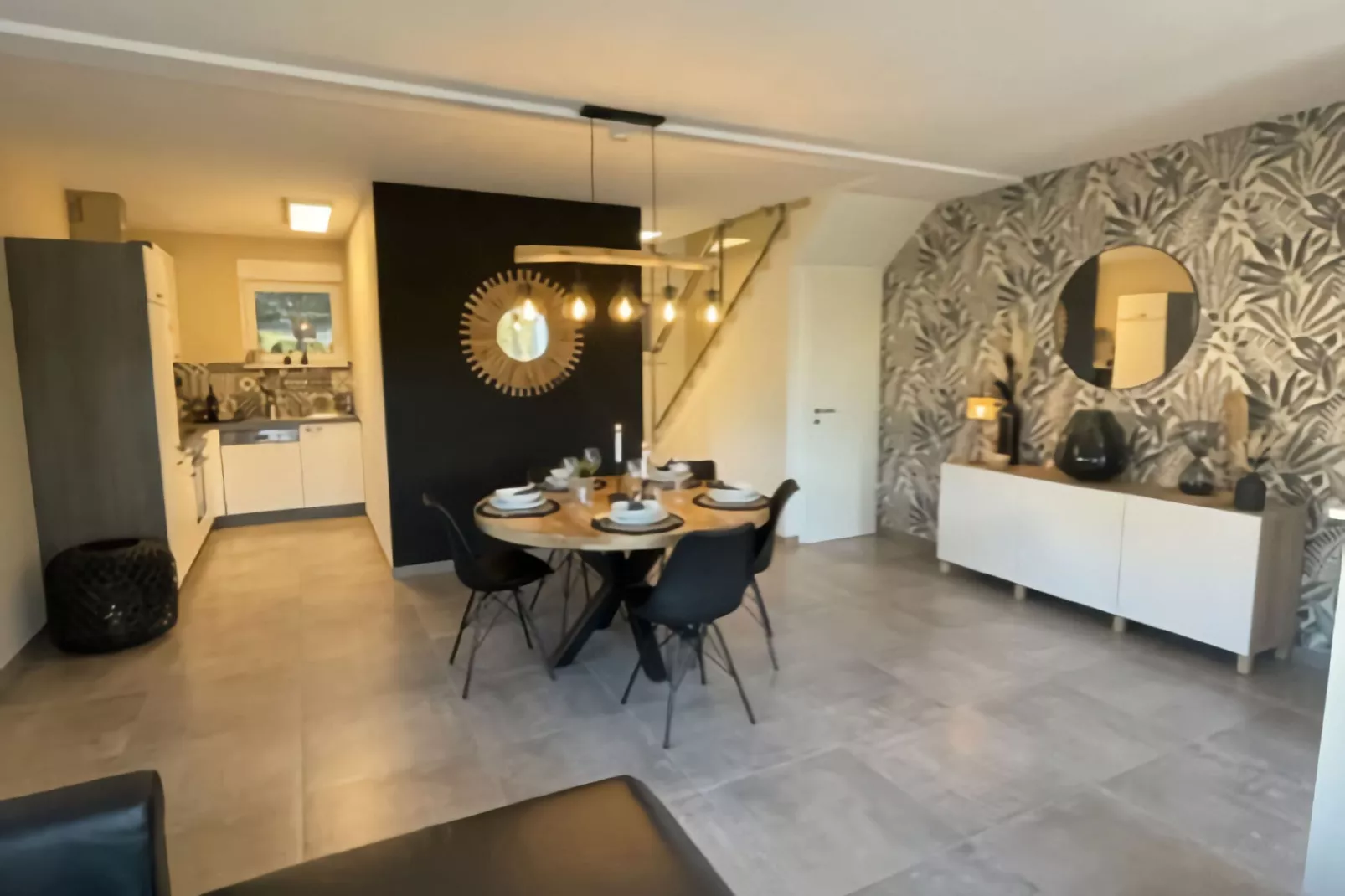 Le temps d'une retrouvaille-Dining room