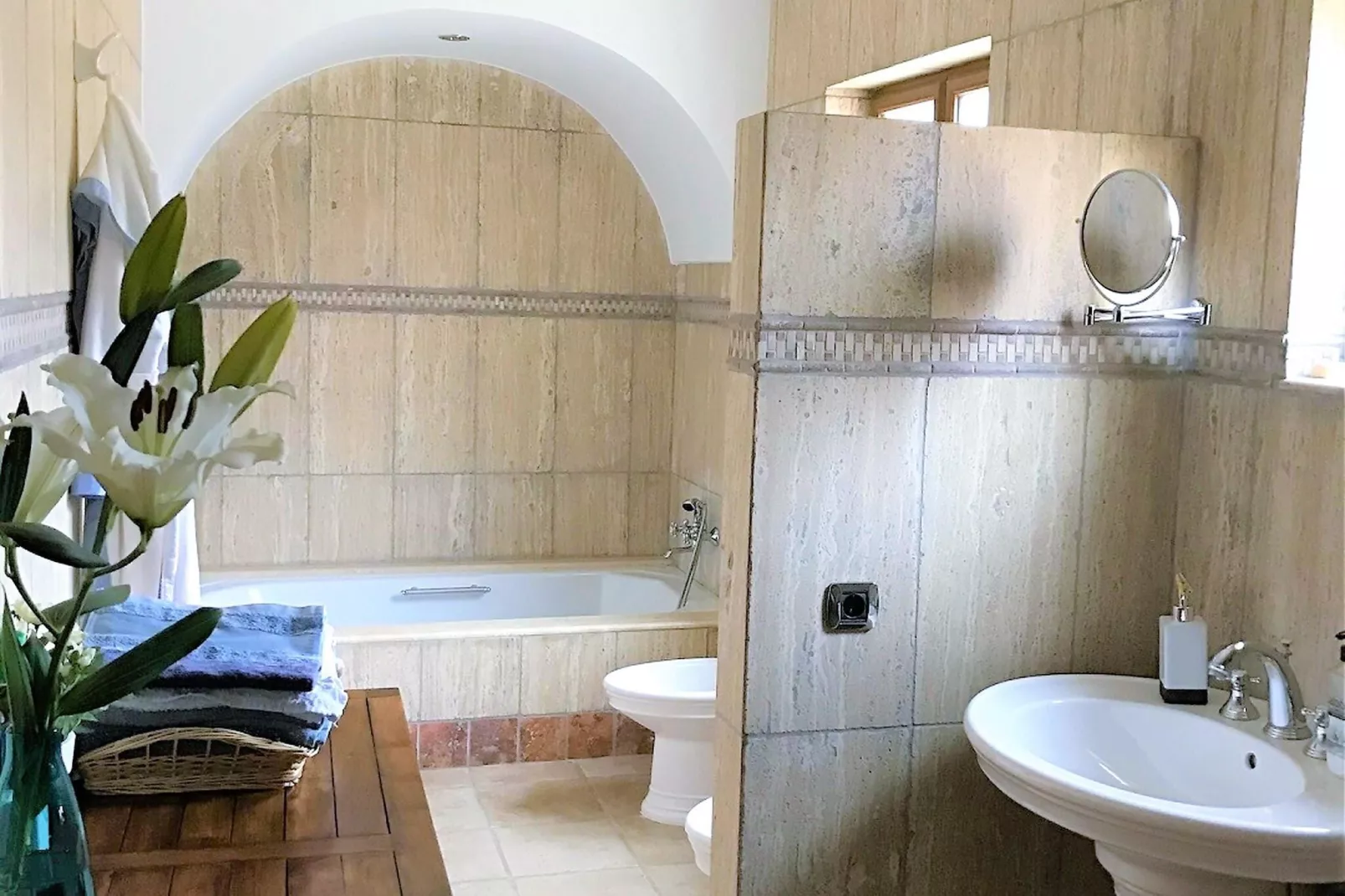 Ballamory-Bathroom