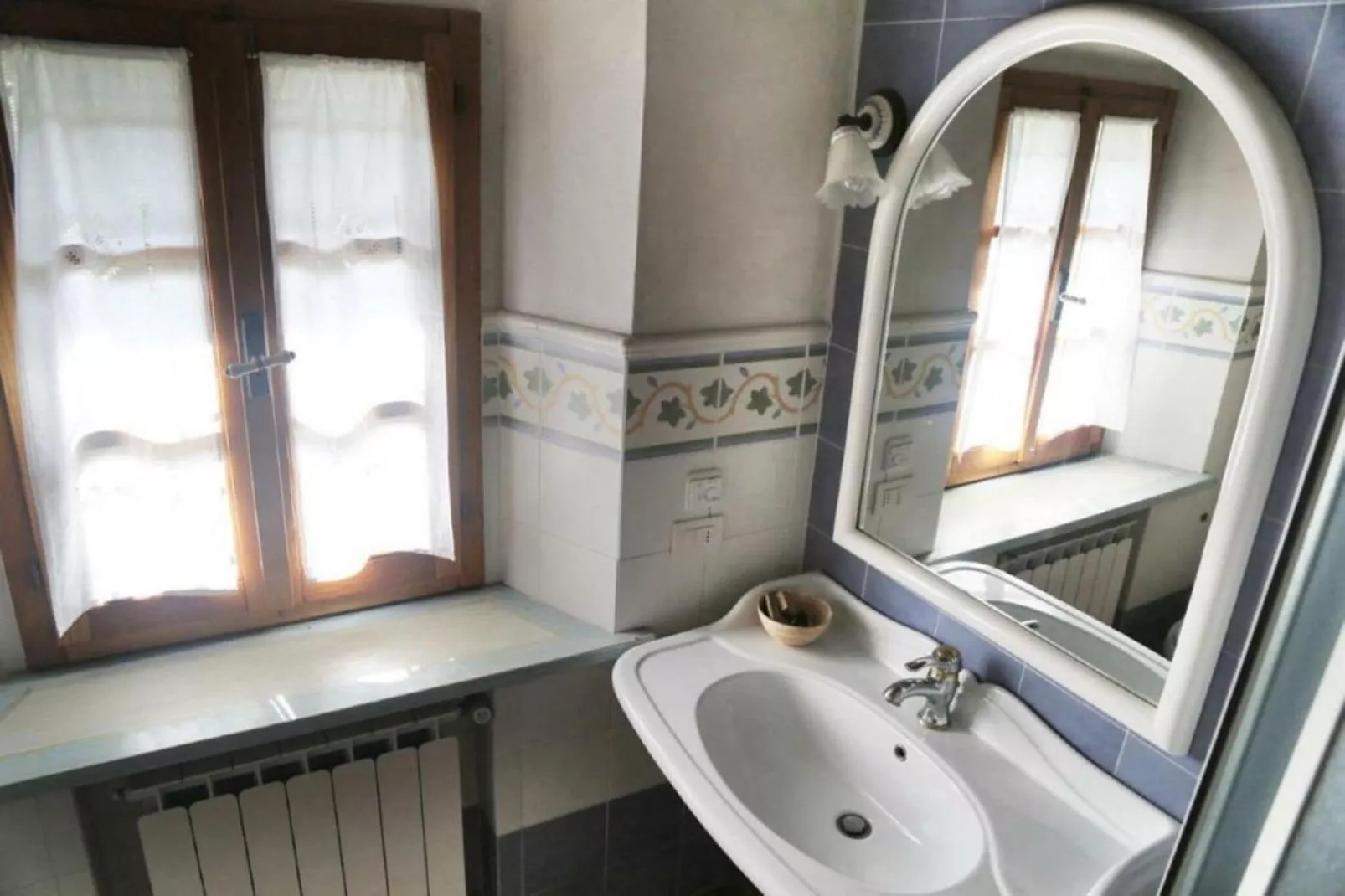 Cipresso-Bathroom