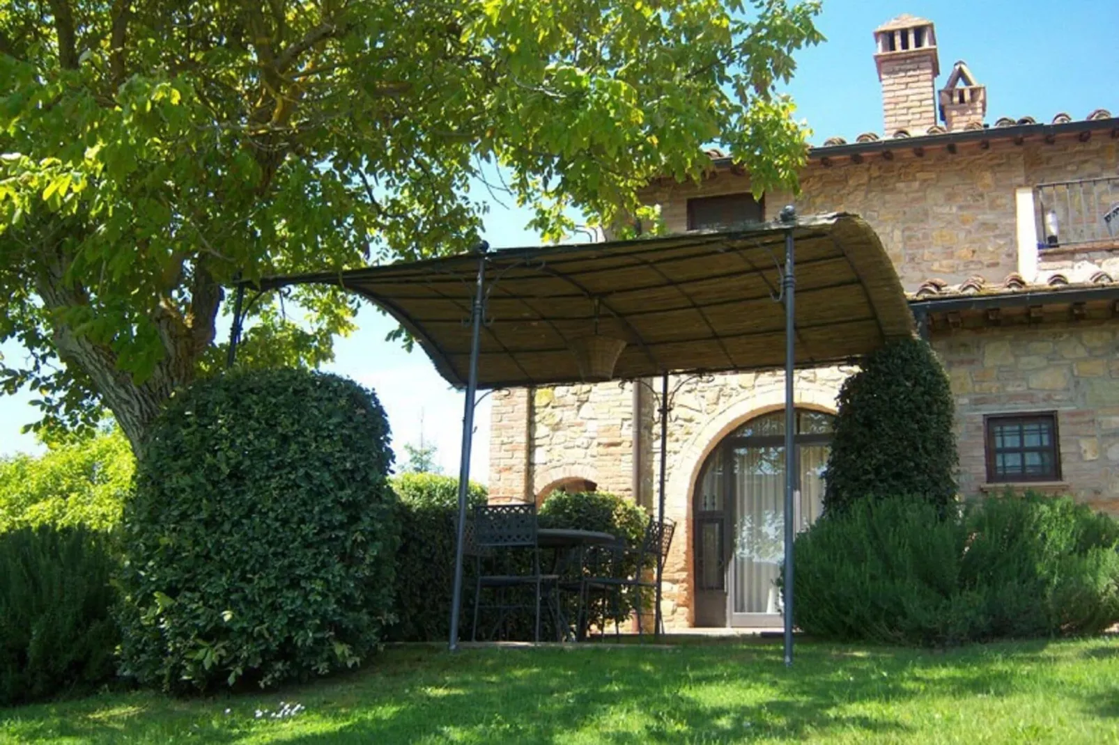 Olmo-Terrace balcony