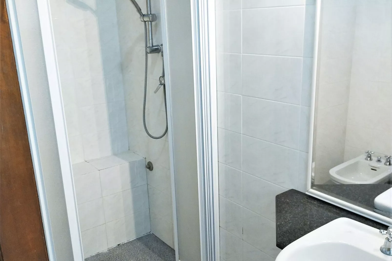 Duca-Bathroom