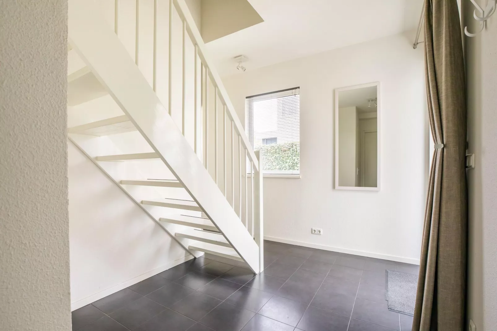 Villa Black & White Harderwijk 209-Landing
