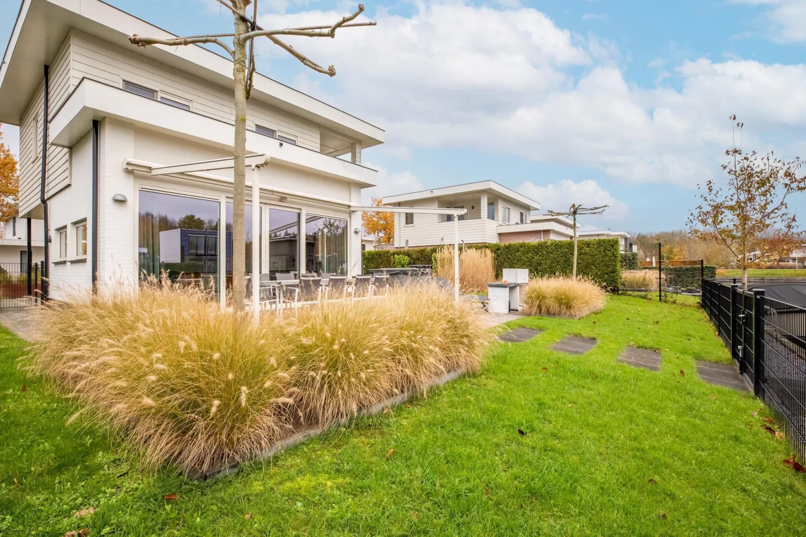 Villa Black & White Harderwijk 209-Gardens summer