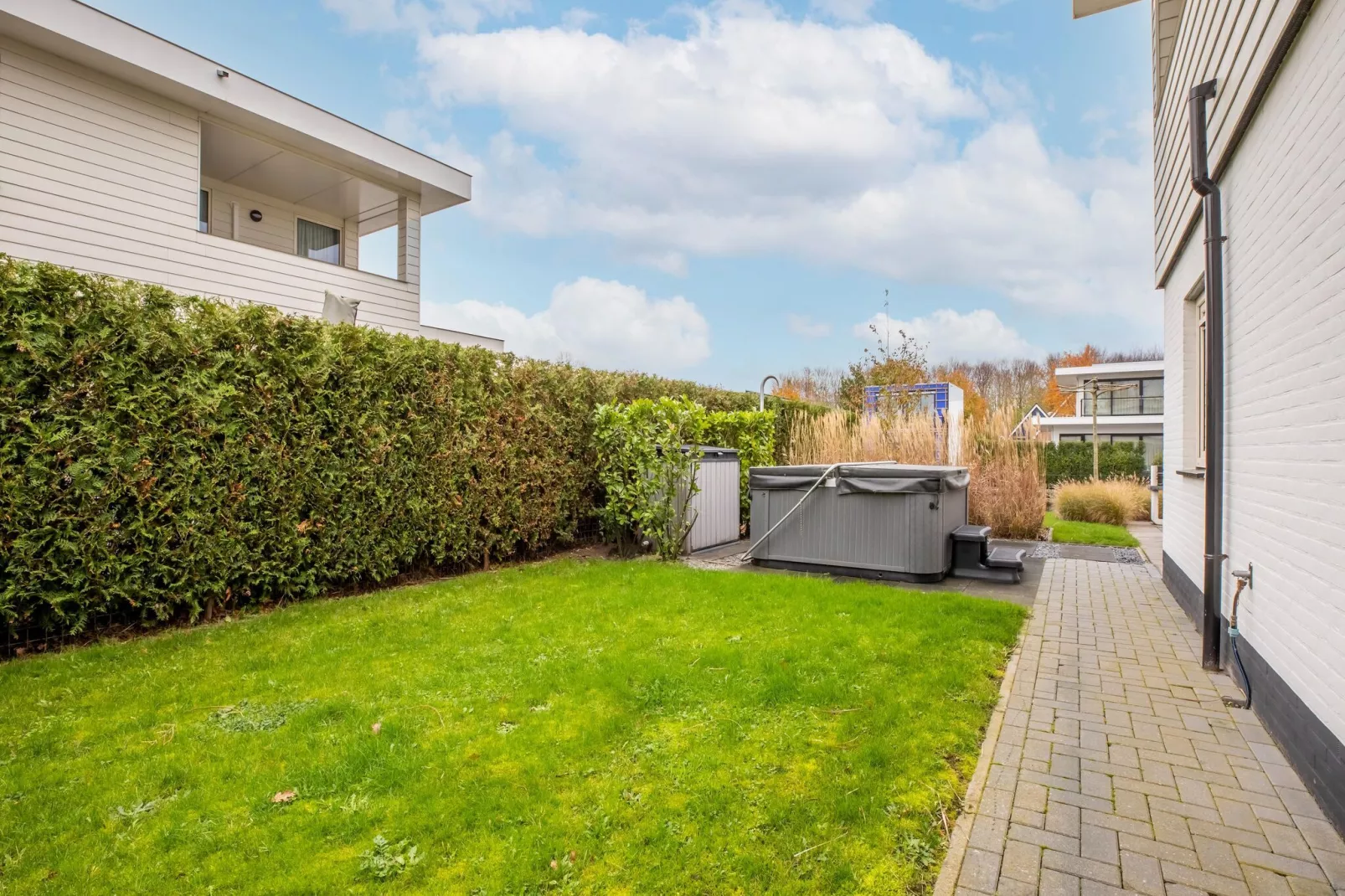 Villa Black & White Harderwijk 209-Gardens summer