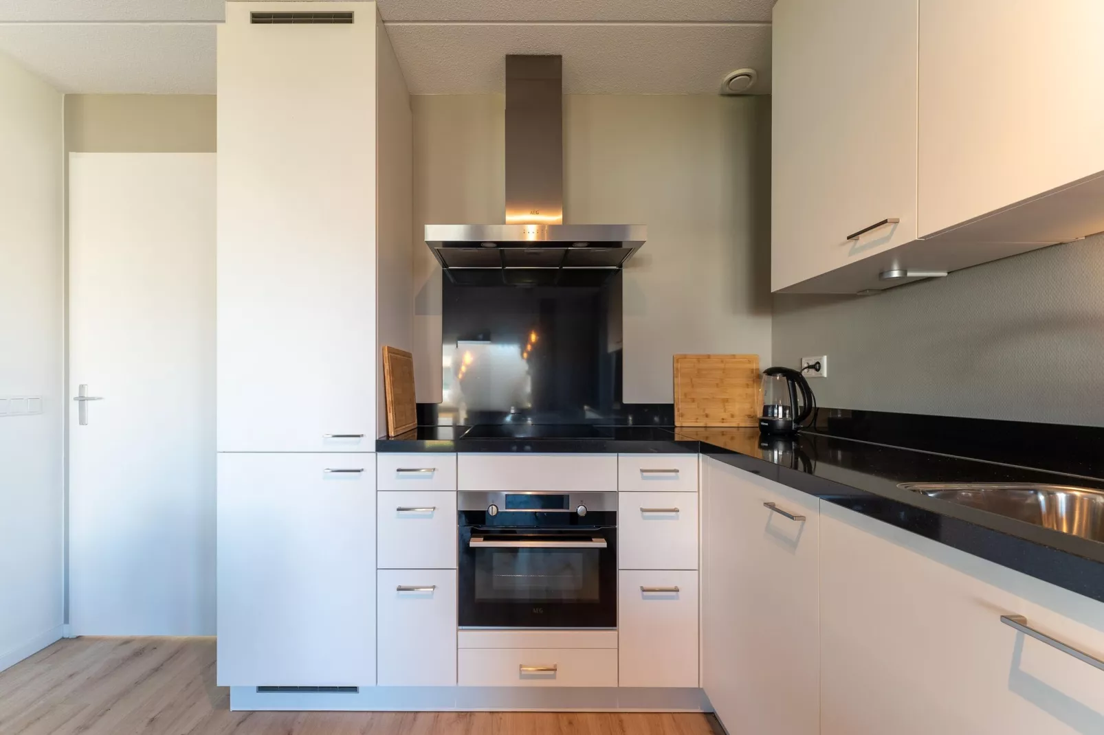 De Merel Huis  Nr 44-Kitchen