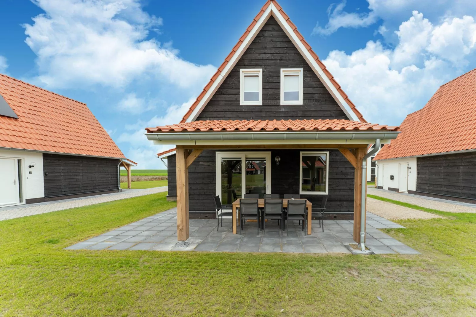 De Reiger Huis Nr 46-Exterior summer