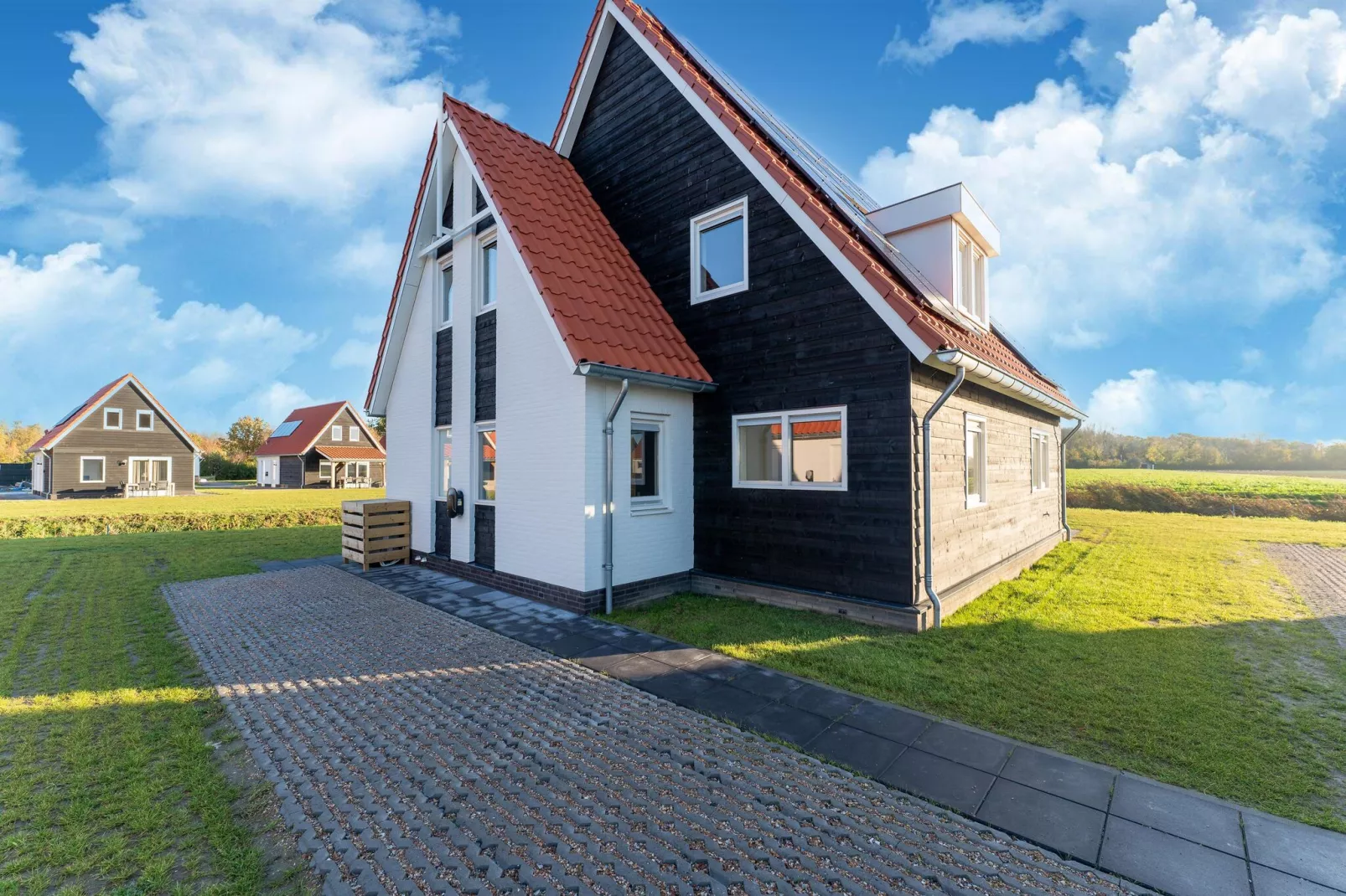 De Roodborst Huis Nr 31-Exterior summer