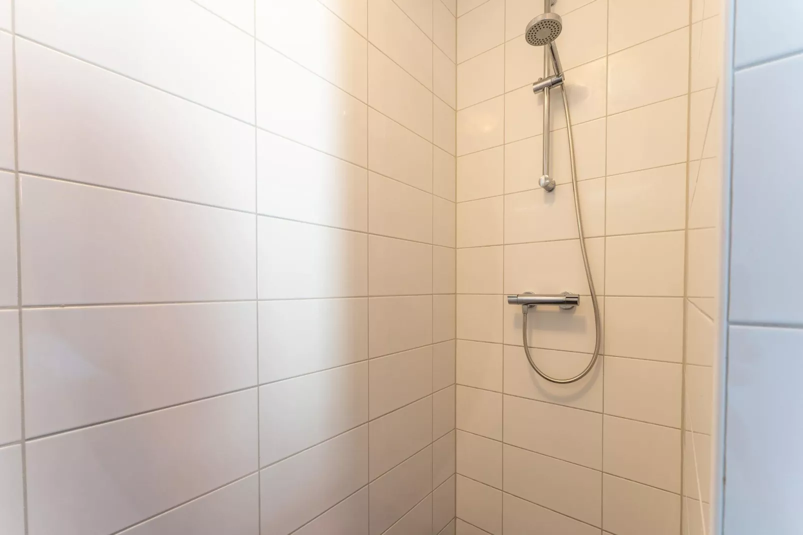 De Roodborst Huis Nr 31-Bathroom