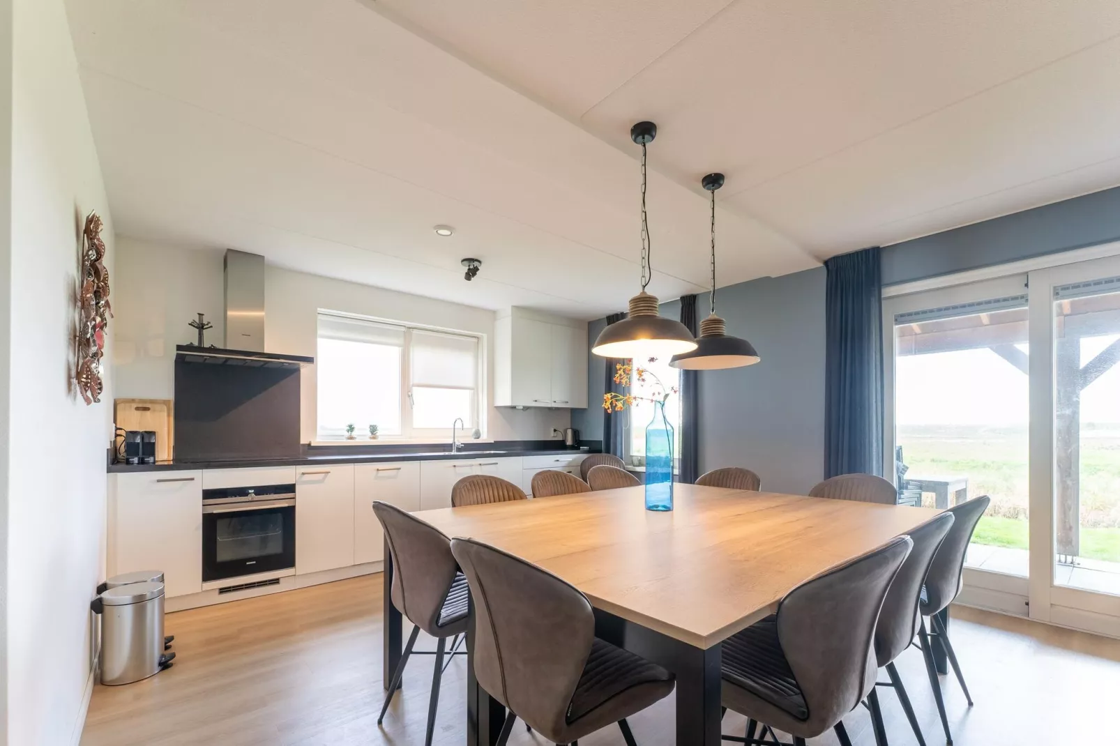 De Pimpelmees Huis Nr 52-Dining room