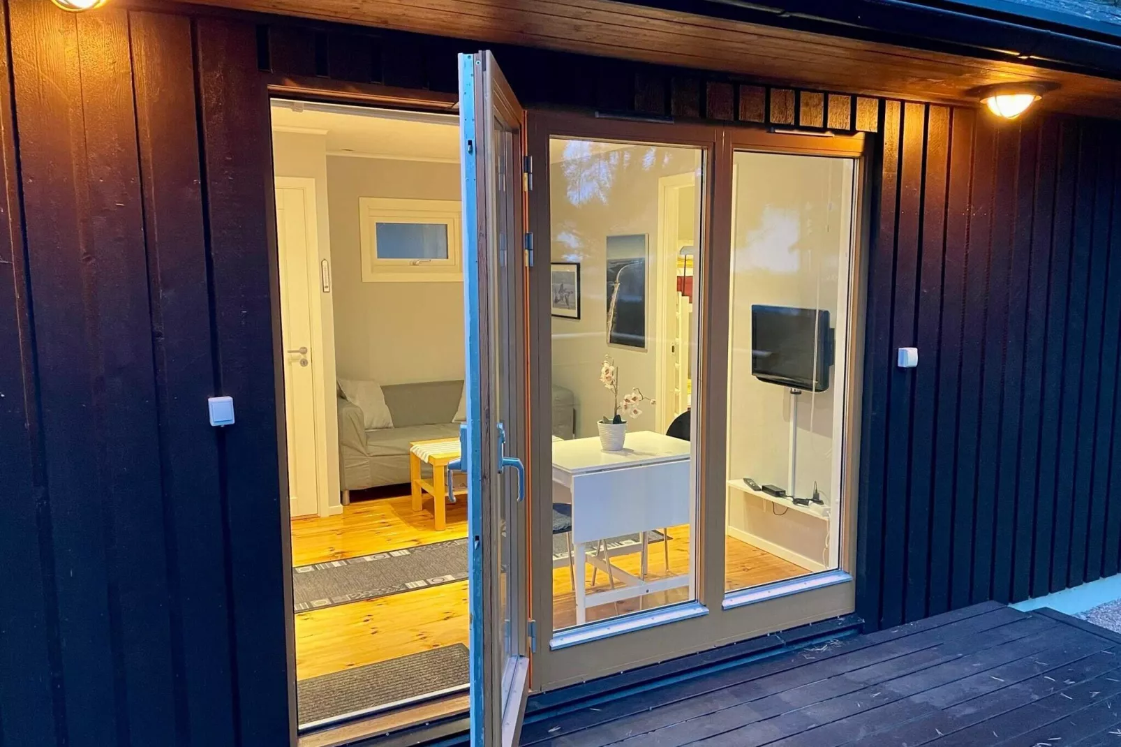 4 person holiday home in ÅHUS-By Traum-Indoor