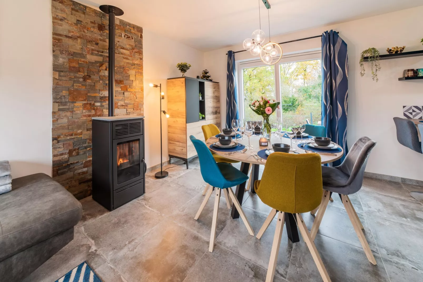 L'Eden d'Evrard-Dining room