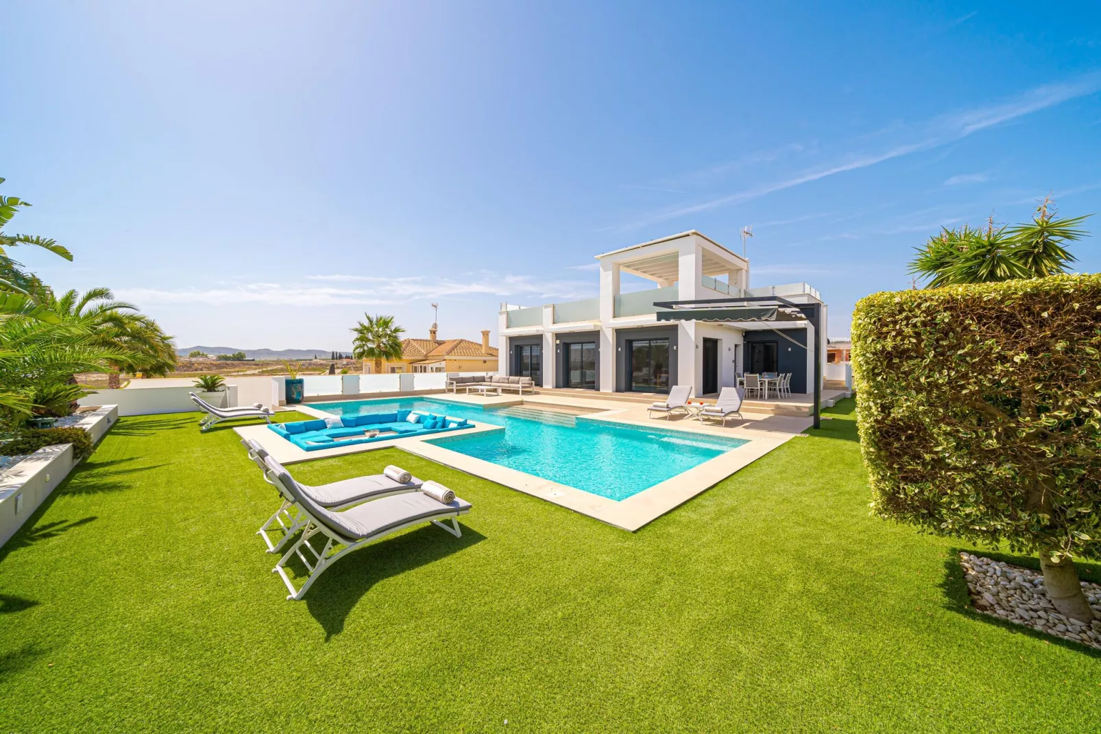 Villa Torremendo-Gardens summer