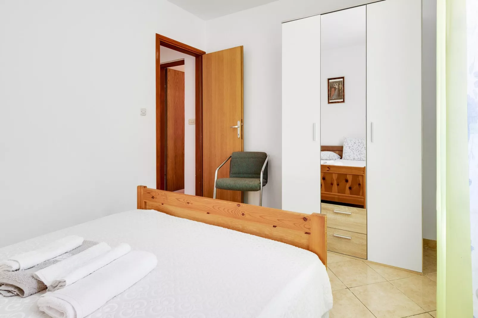 Apartment Korta-Bedroom