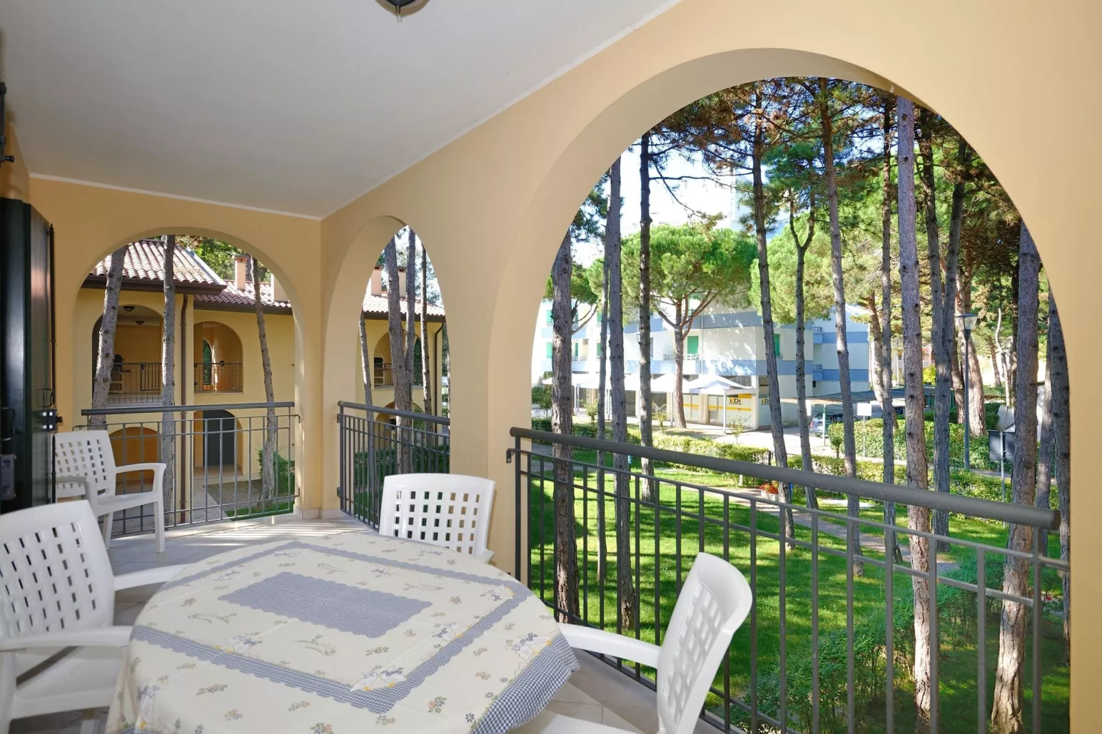 Holiday resort Villaggio Orchidea, Lido del Sole-C-Balcon-terrasse