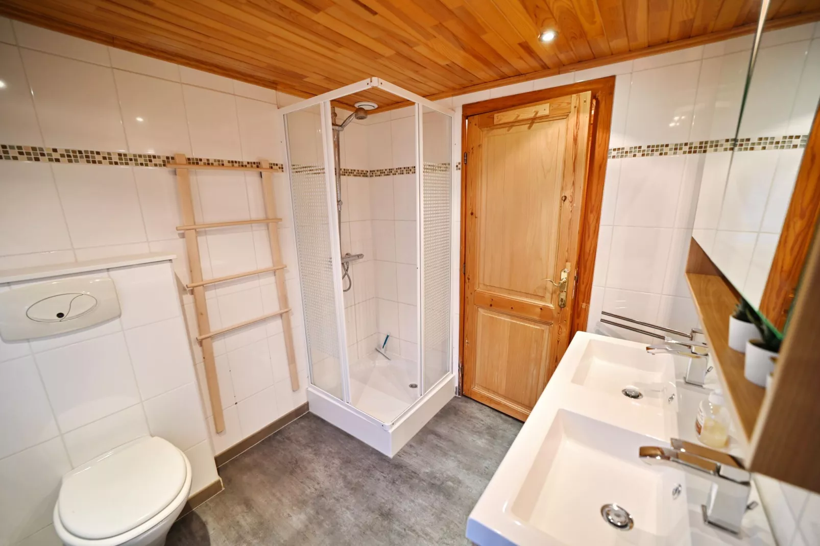 CHALET BIRONIX-Bathroom