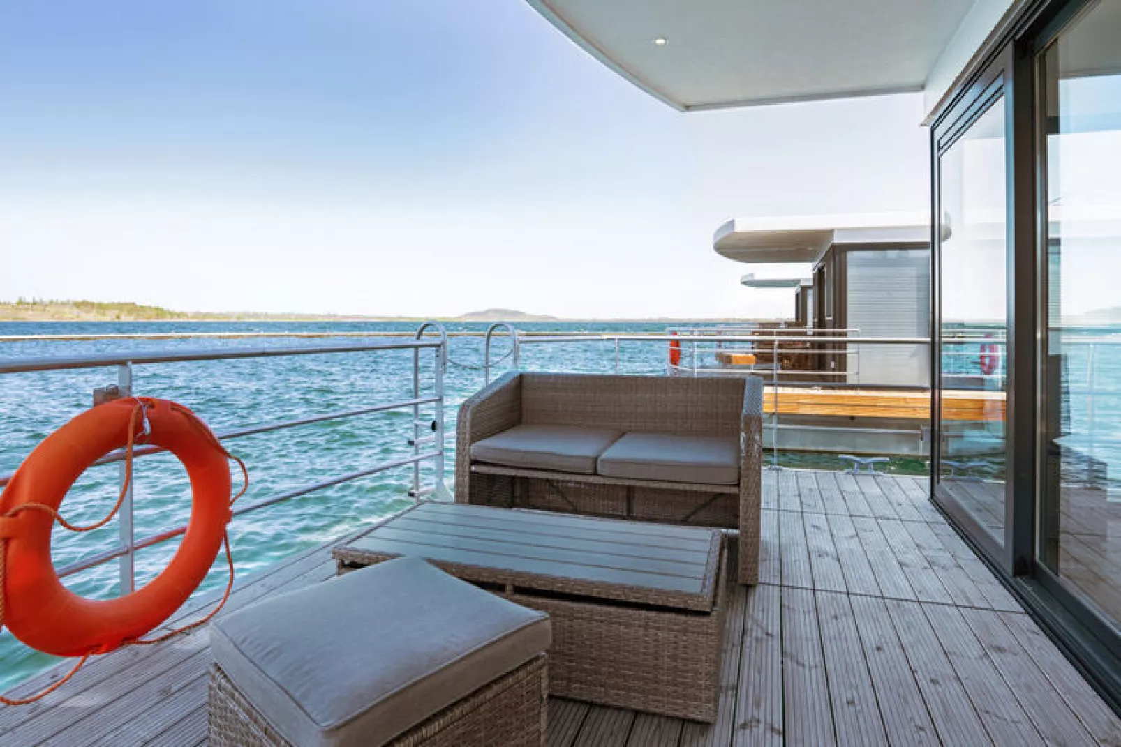 Floating 44 - LP 6 / 4 Personen-Balcon-terrasse