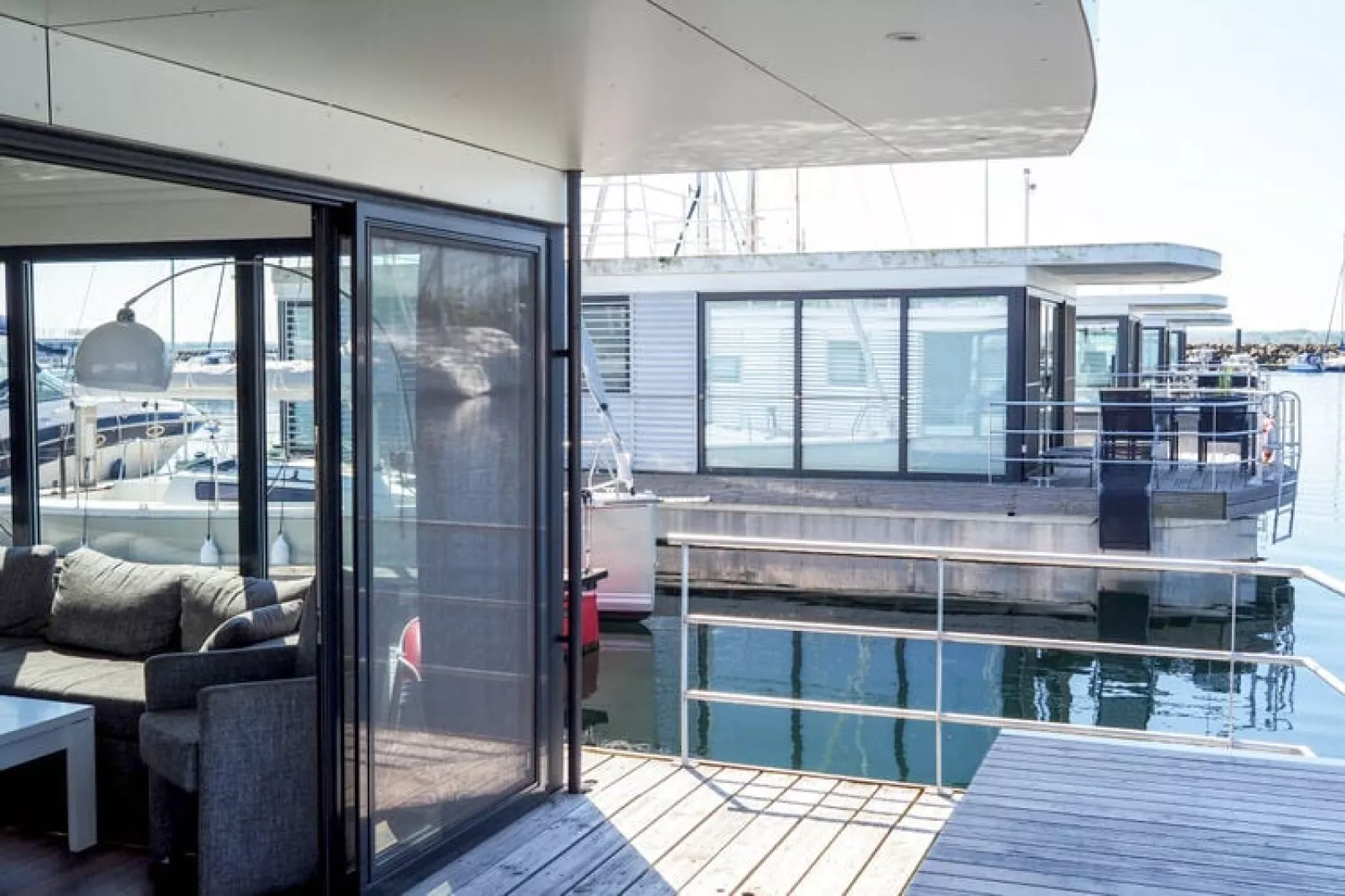 Hausboot Family & Friends LP2 / 4 Personen-Terrace balcony