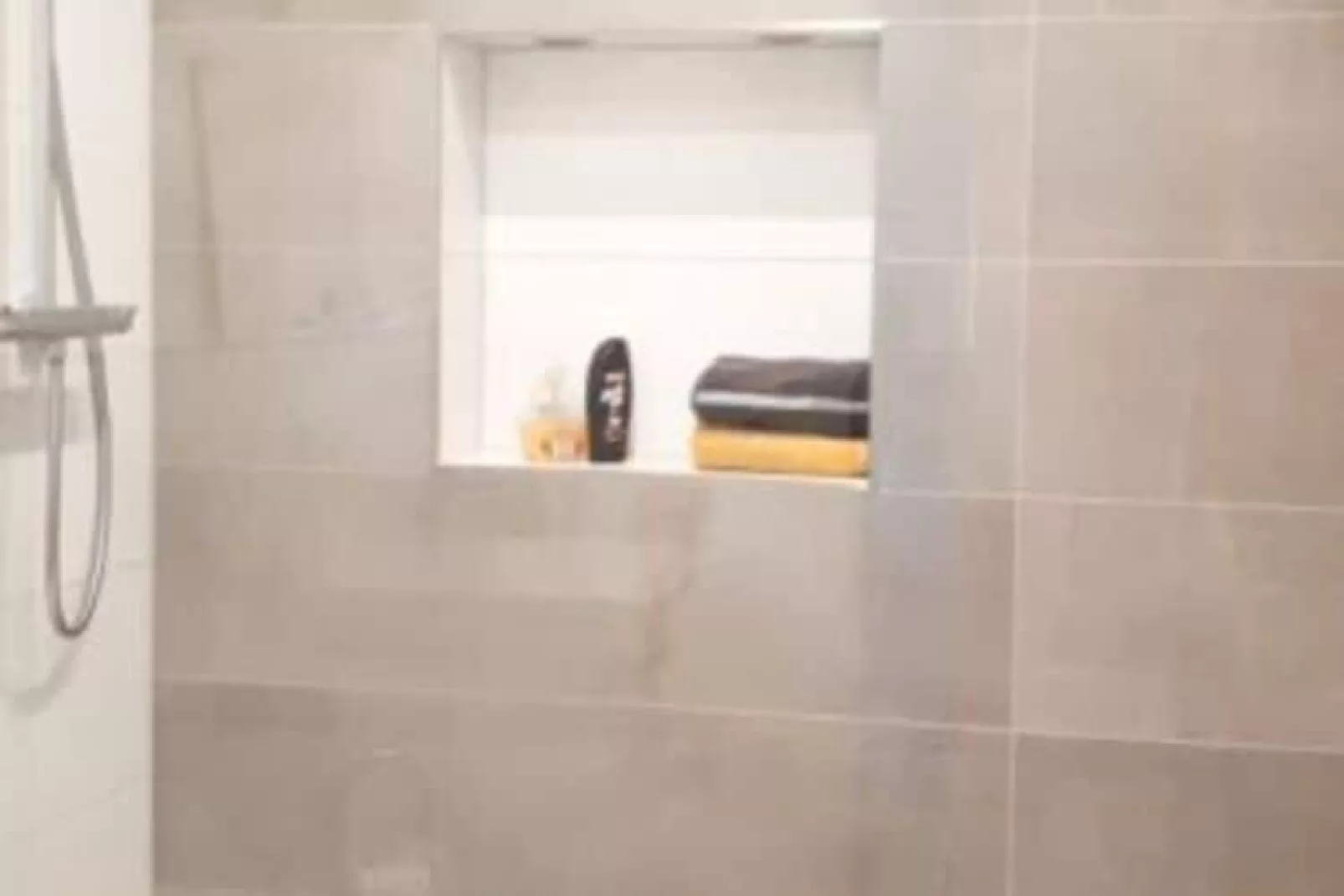 2-Raum-App 48 qm C 21 1 OG-Bathroom