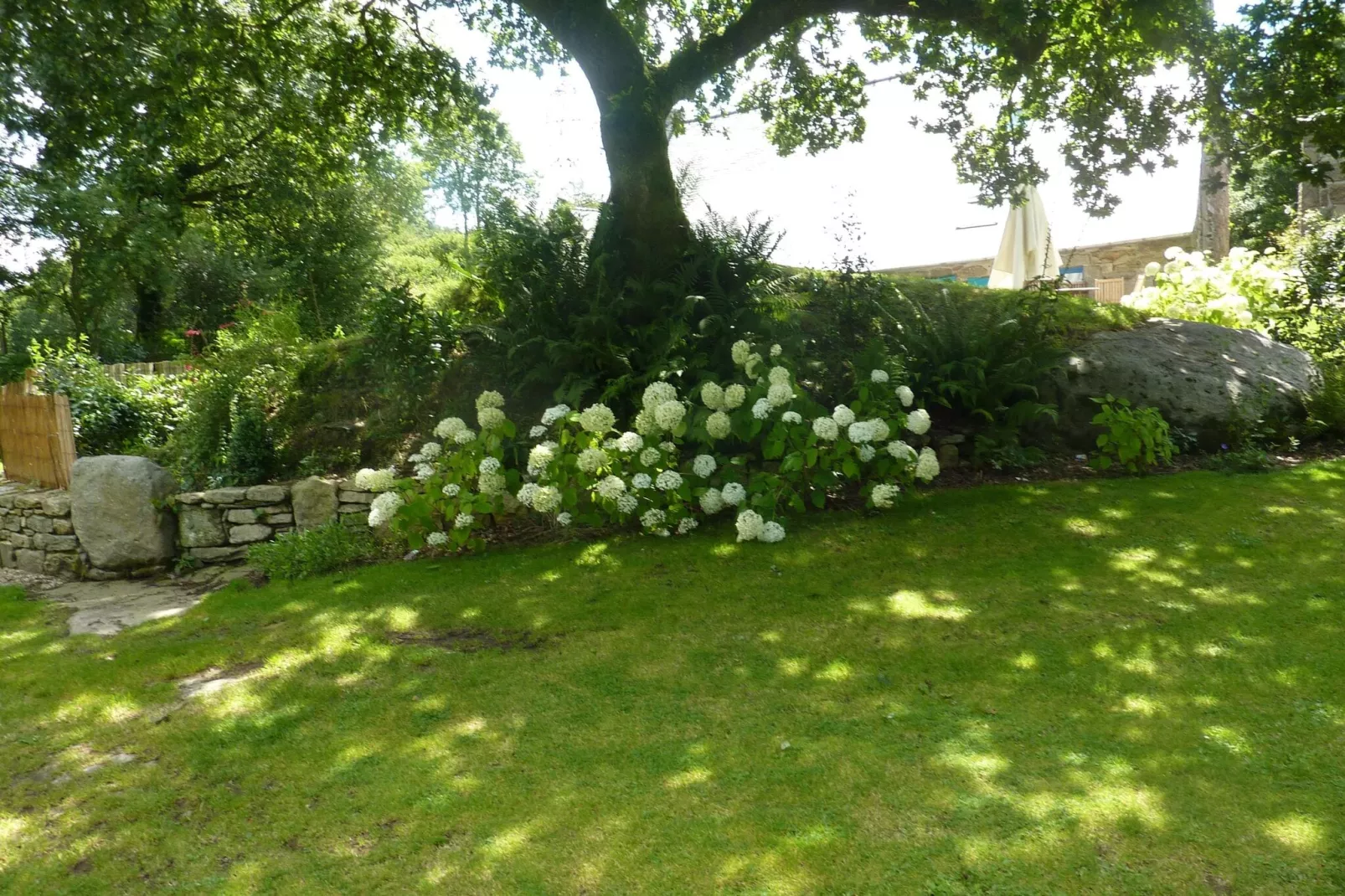 Arrée-Gardens summer