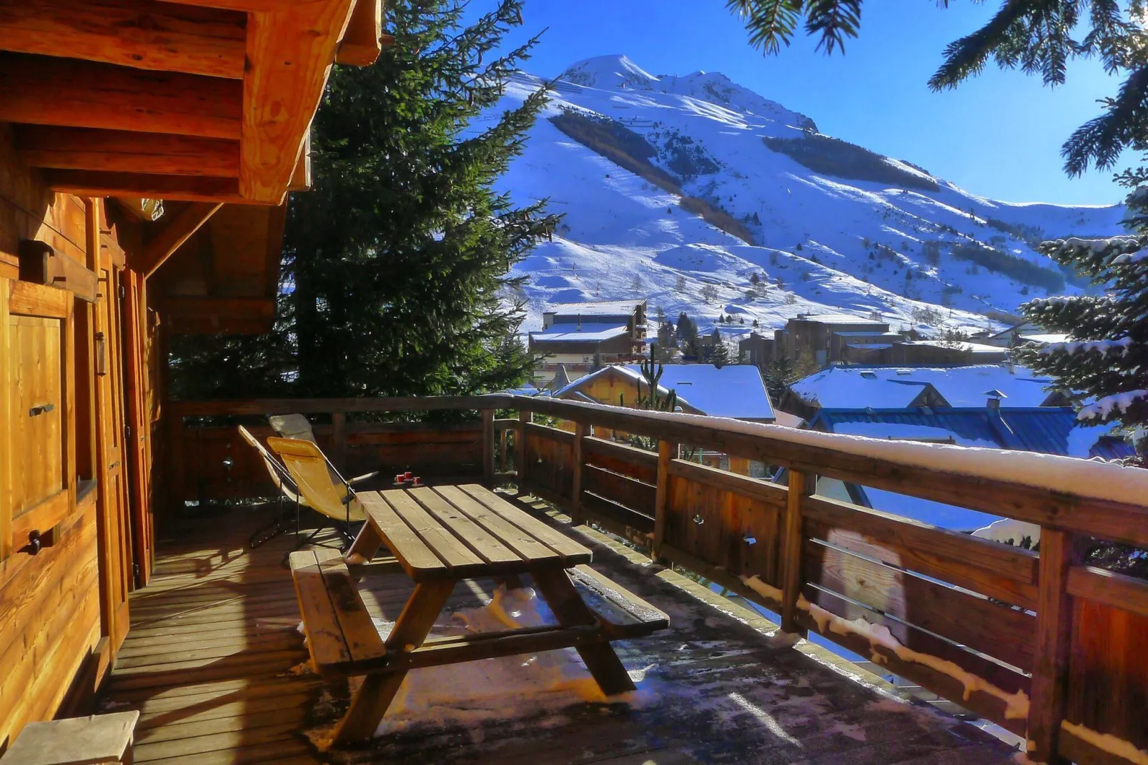 Chalet Les Alpages-Terrassenbalkon