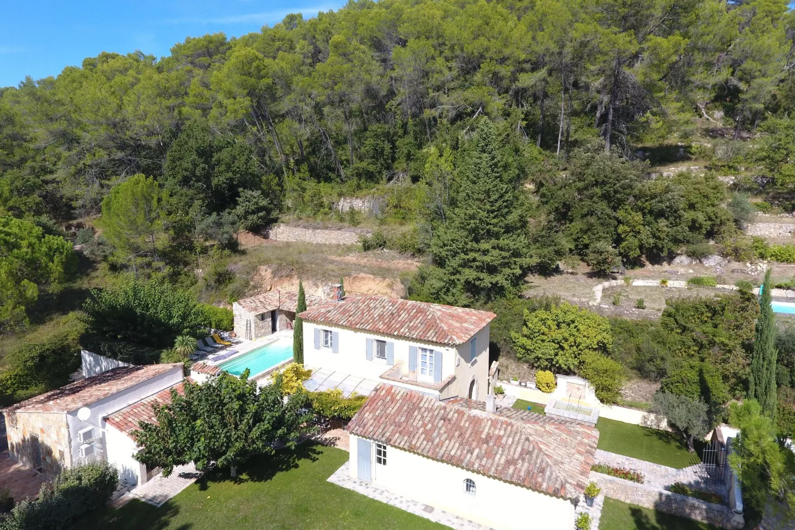 Villa Casaou-Exterior summer