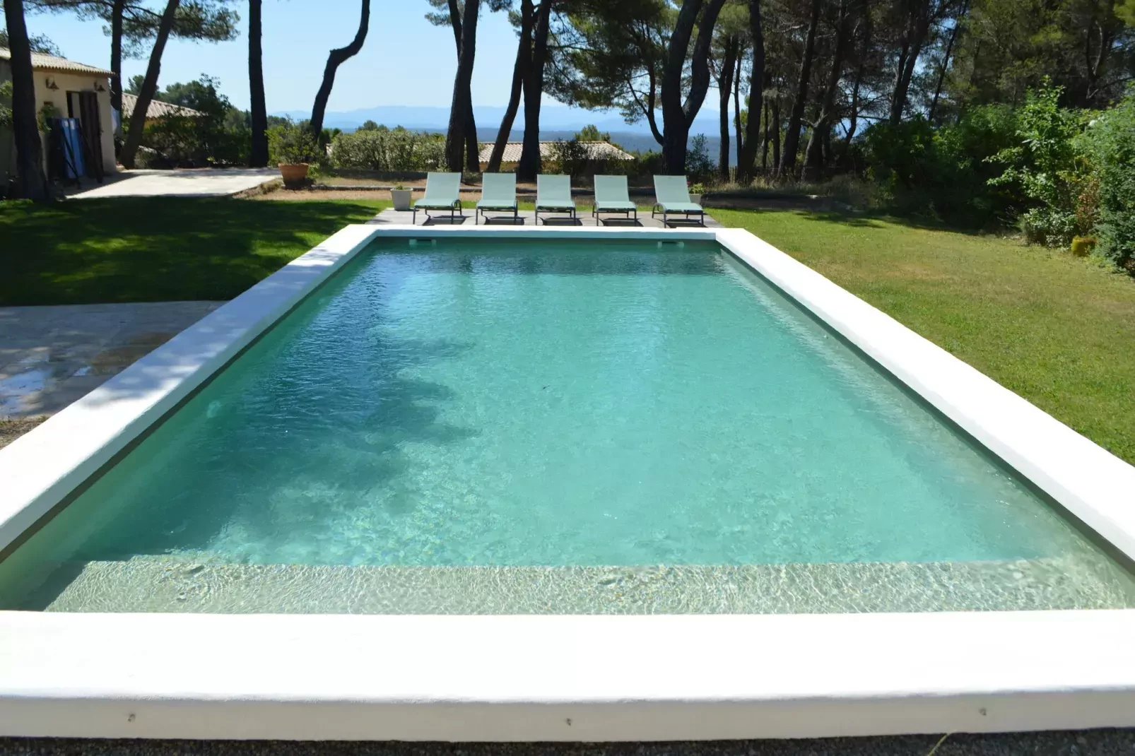 Clos de la colle-Pool