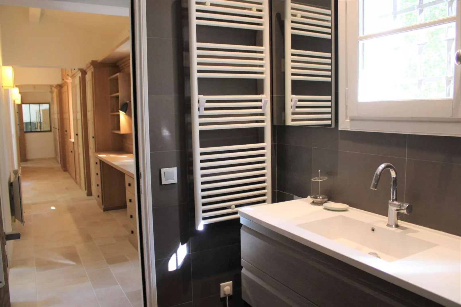 Clos de la colle-Bathroom