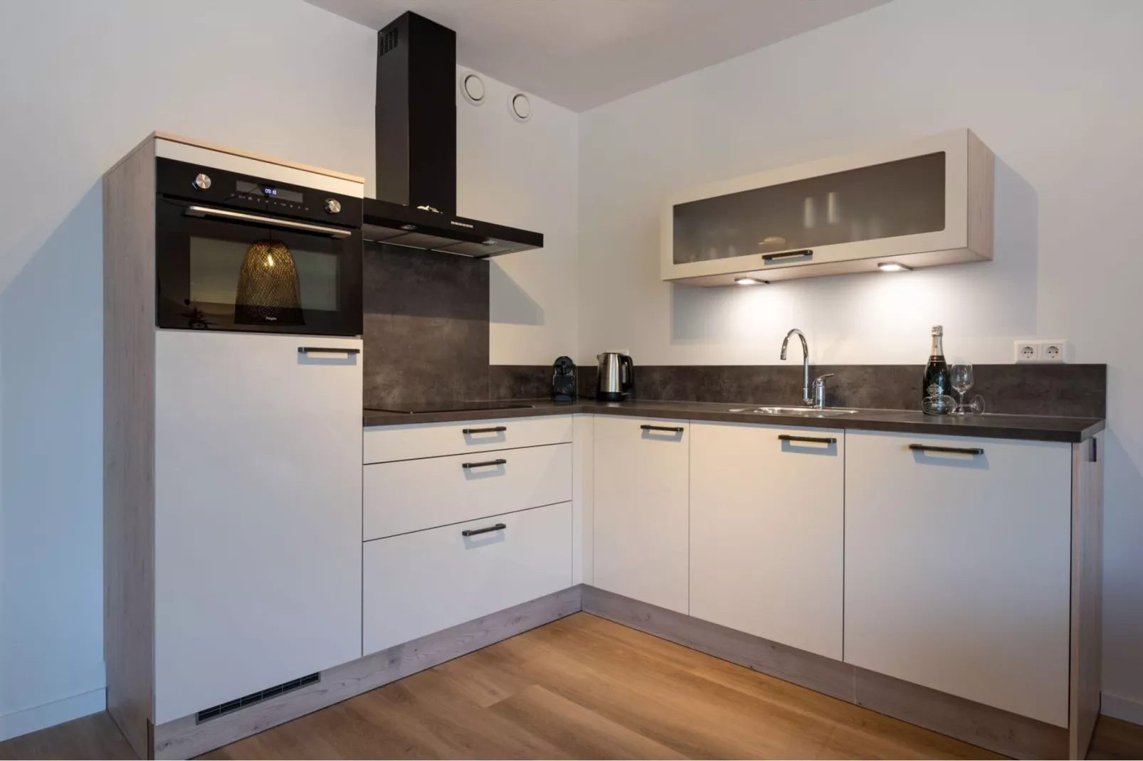 Harbour Loft 1N Résidence Marina polderzicht-Kitchen