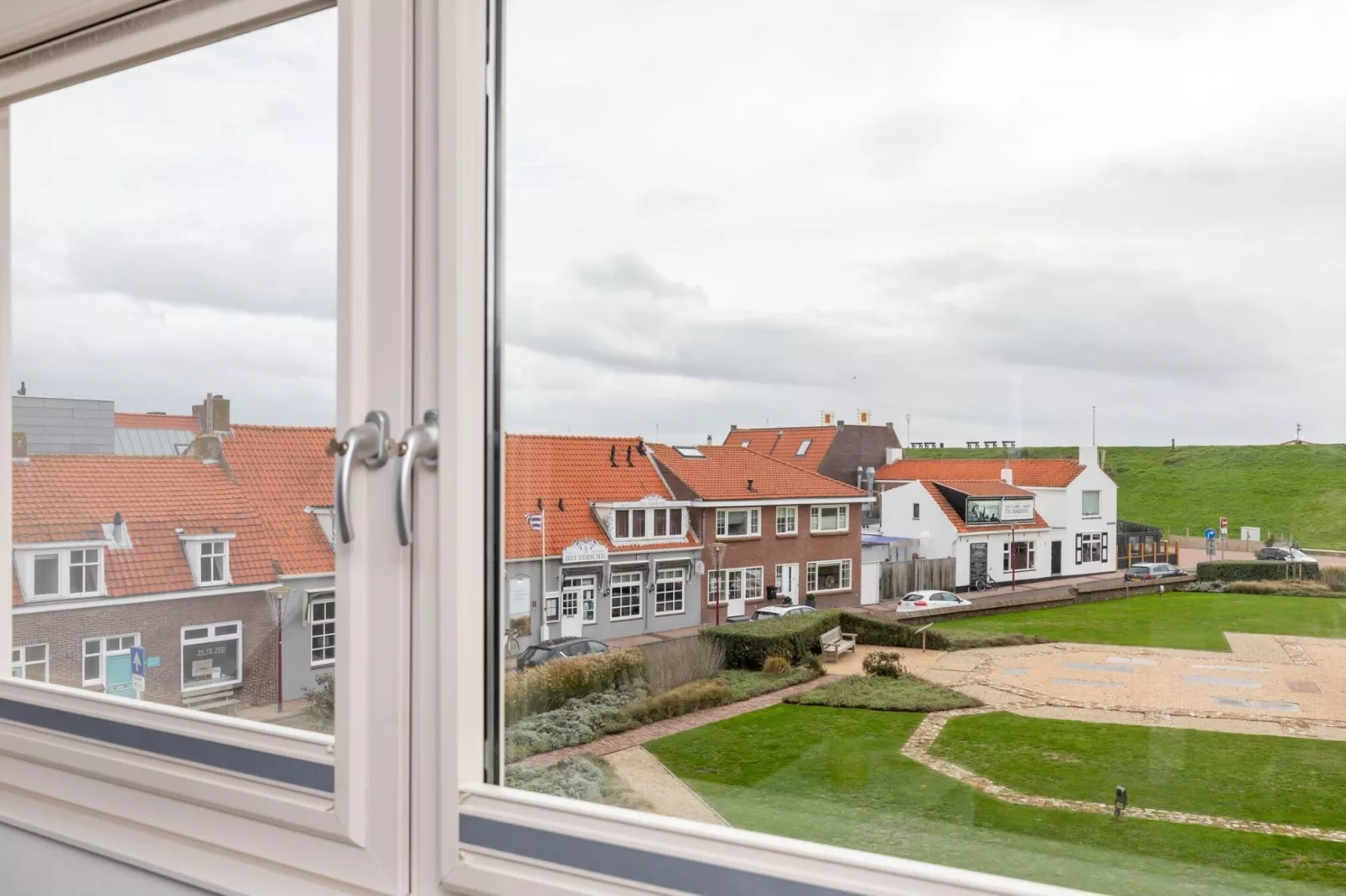 Appartement - Willibrordusplein 28e  Zoutelande-View summer