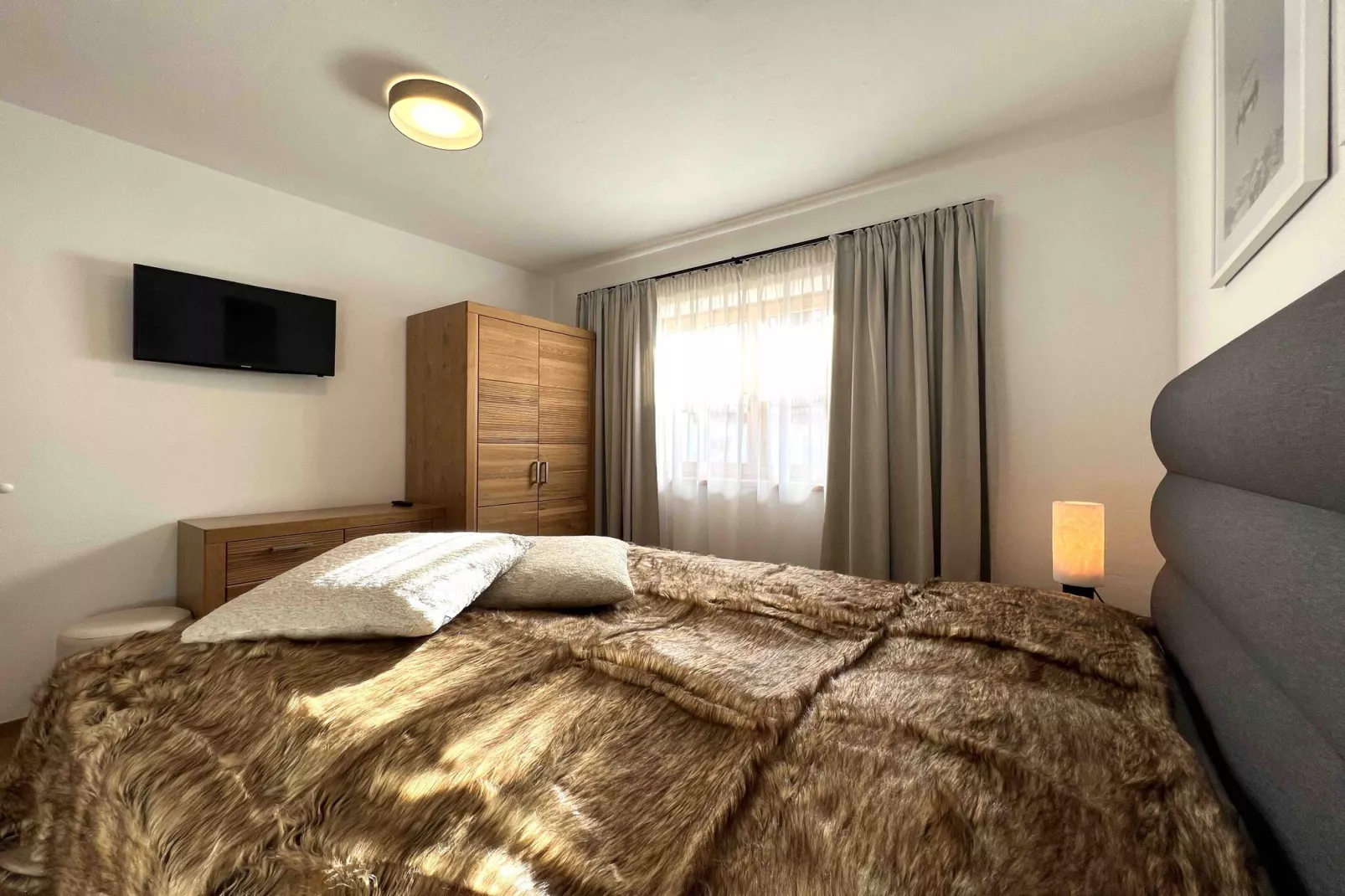 AlpenPura - Chalet Steinbock-Bedroom