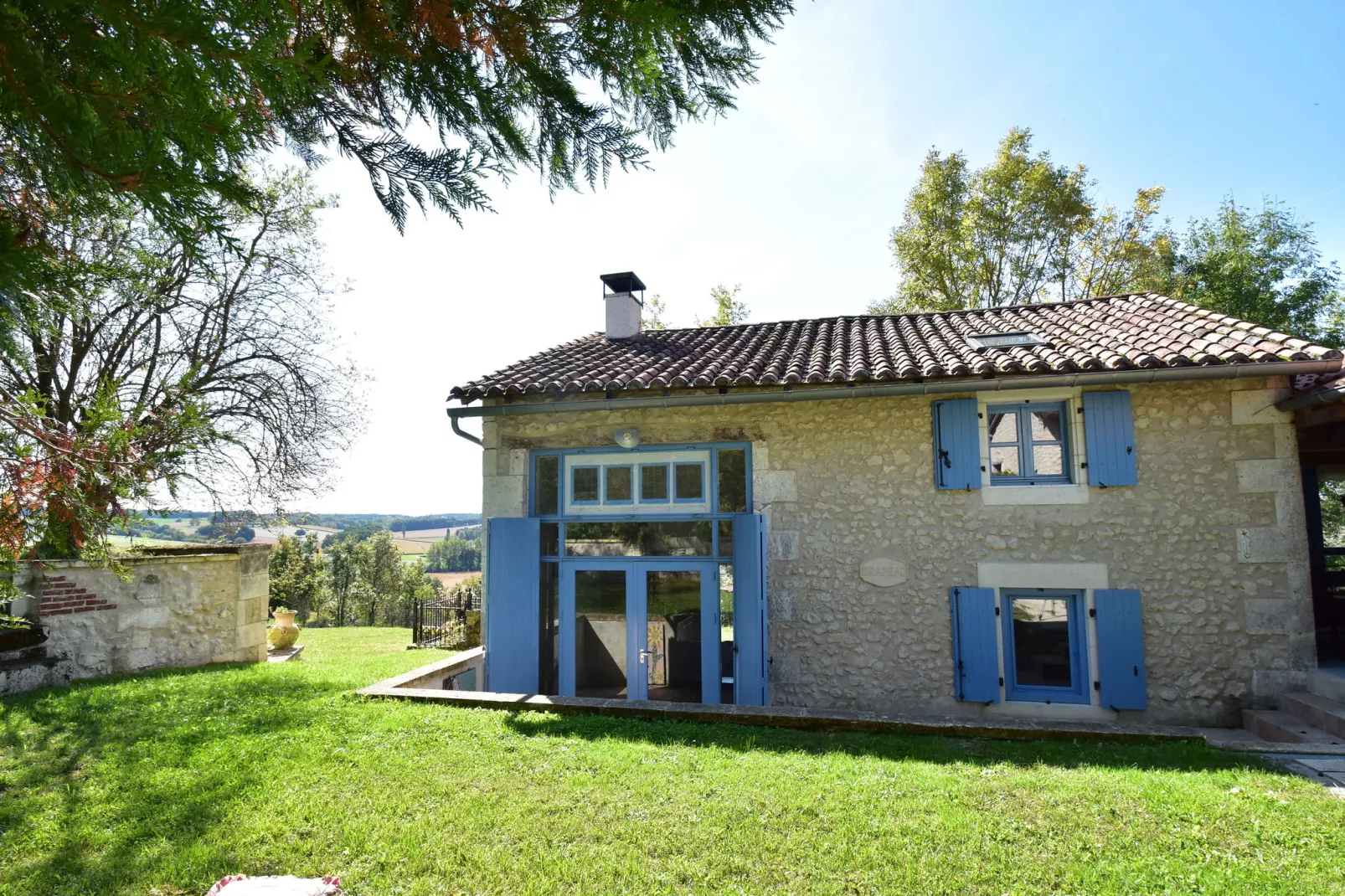 Maison de vacances Lusignac gastverblijf-Exterior summer