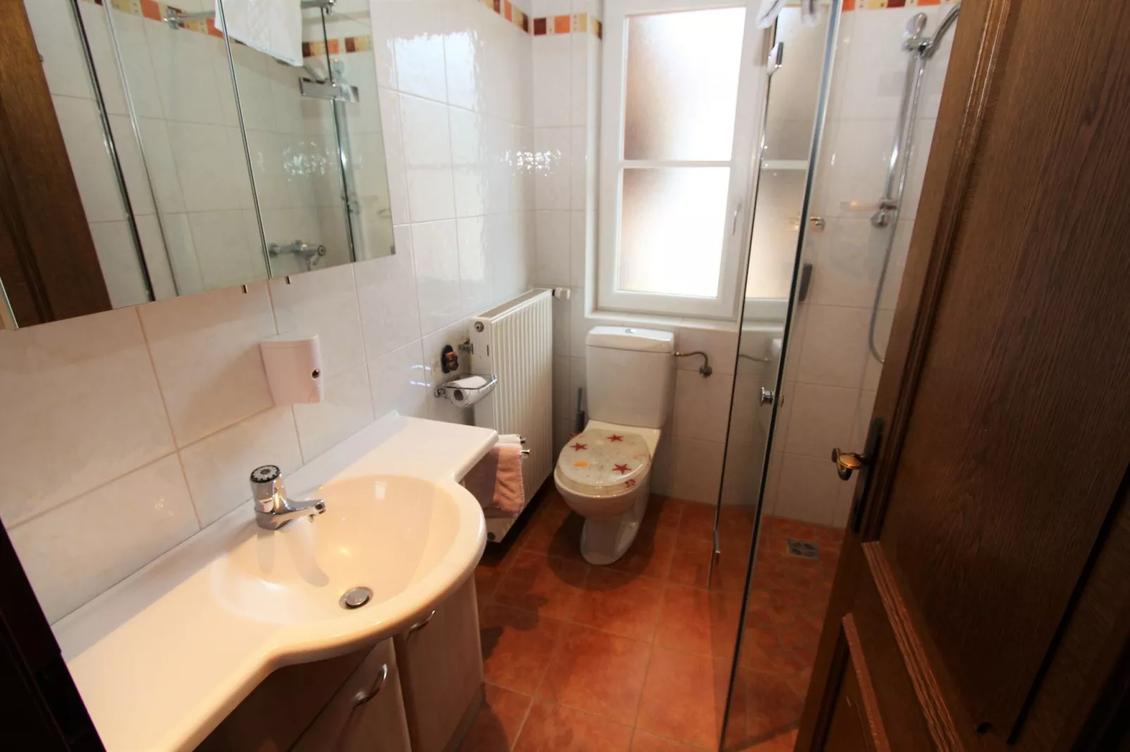 Apartment 1 -Studio-Bathroom