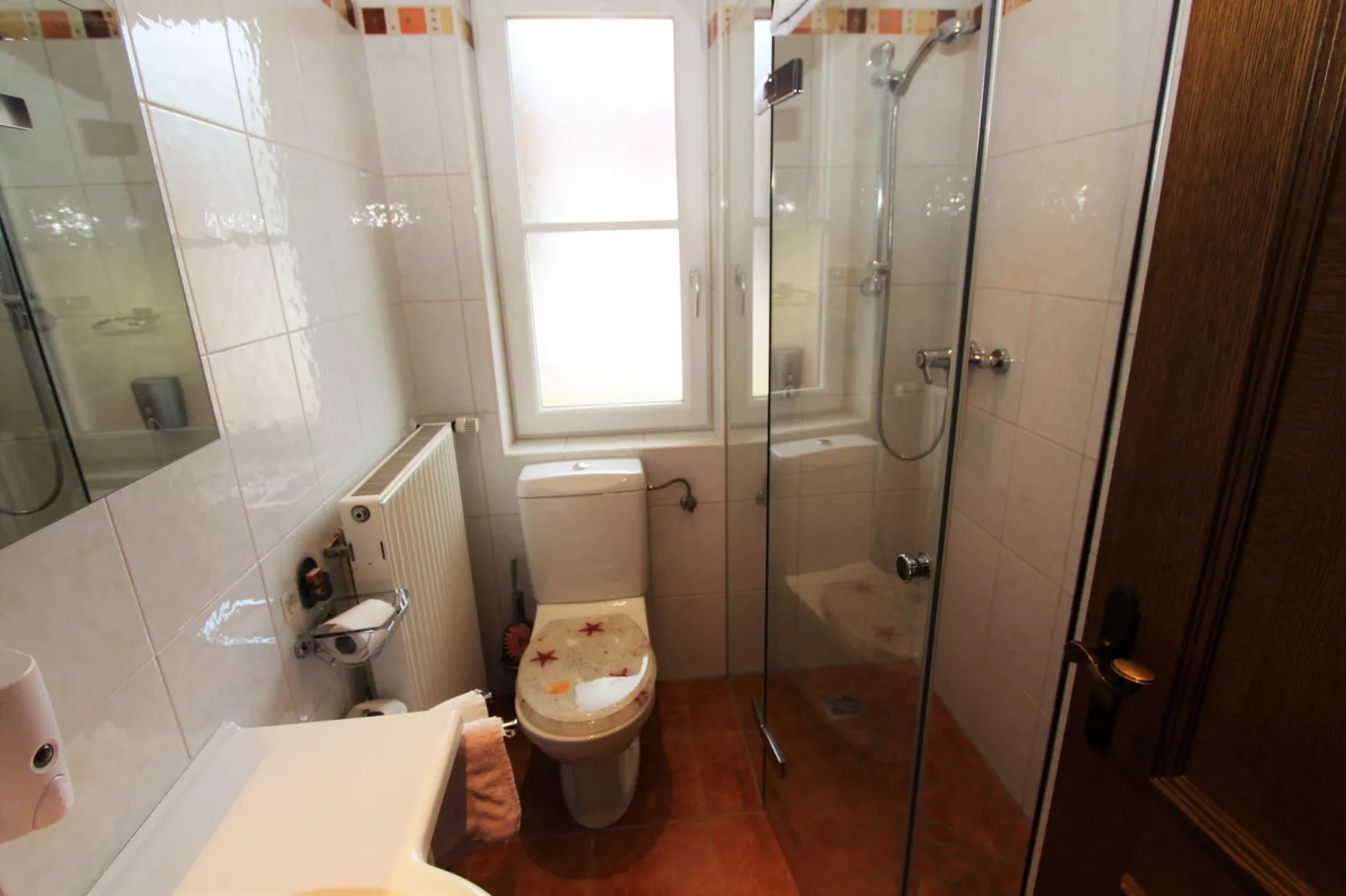 Apartment 1 -Studio-Bathroom