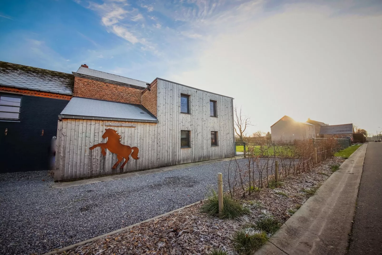 Le Relais de Zoe-Exterior summer
