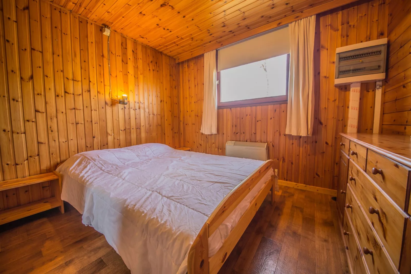 Fluffy's home-Bedroom