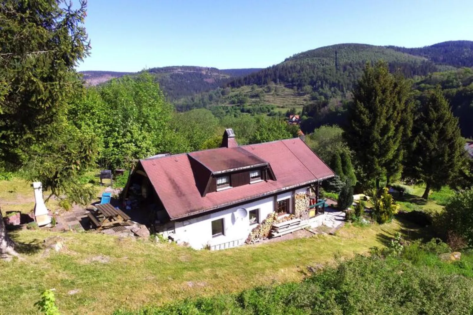 Am Hermannsberg-Exterior summer