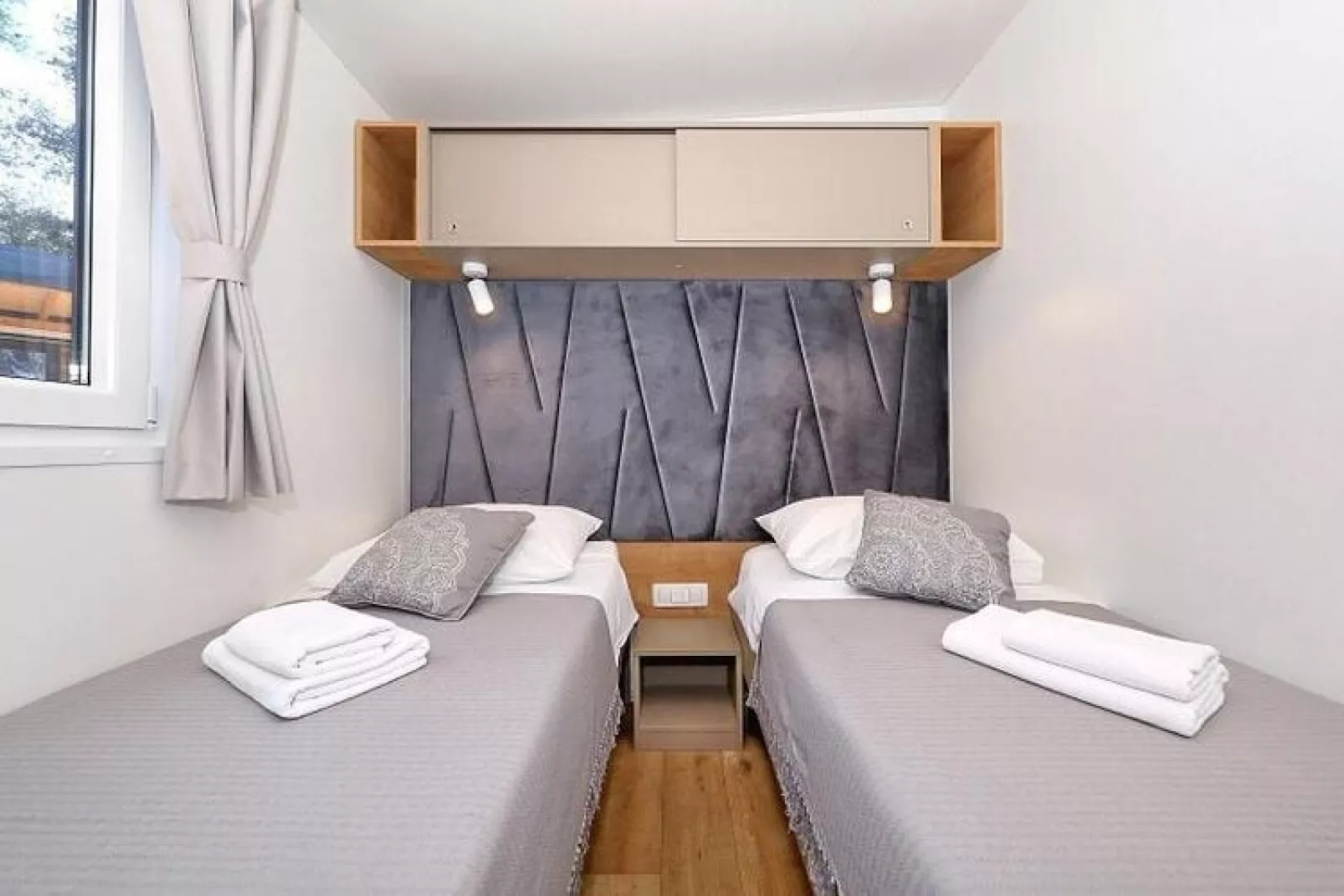 Mobile Homes in Camping Park Soline - Biograd - Type Glamping Deluxe 32 qm-Bedroom