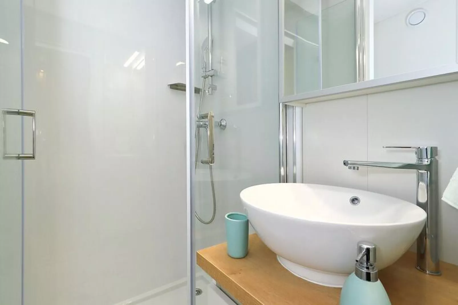 Mobile Homes in Camping Park Soline - Biograd - Type Glamping Deluxe 32 qm-Bathroom