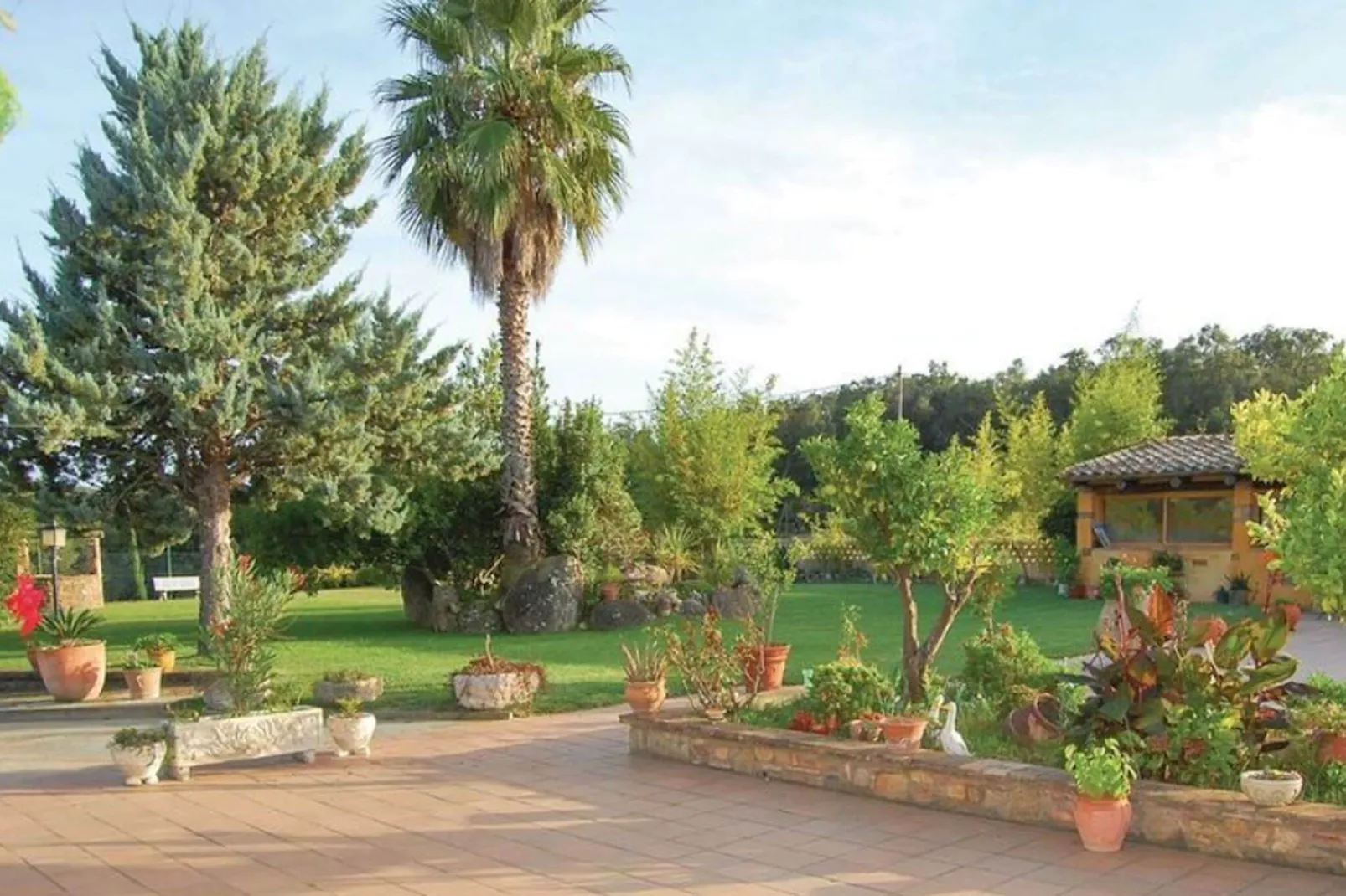 Villa Mas Artigues-Gardens summer