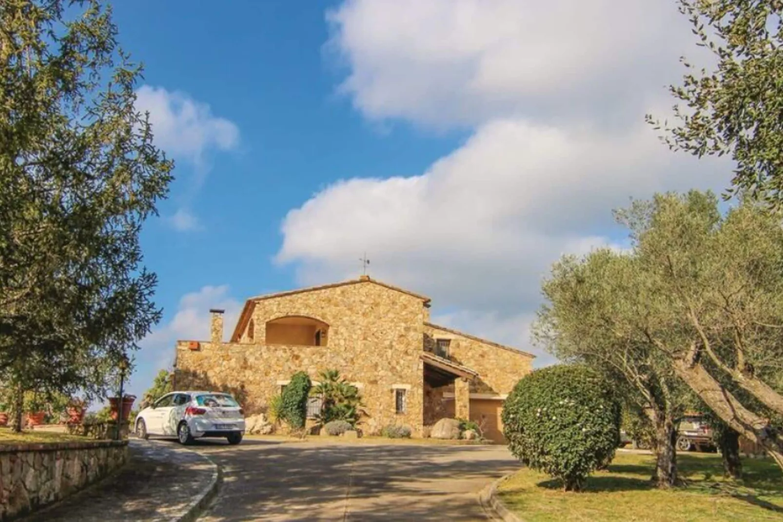 Villa Mas Artigues-View summer