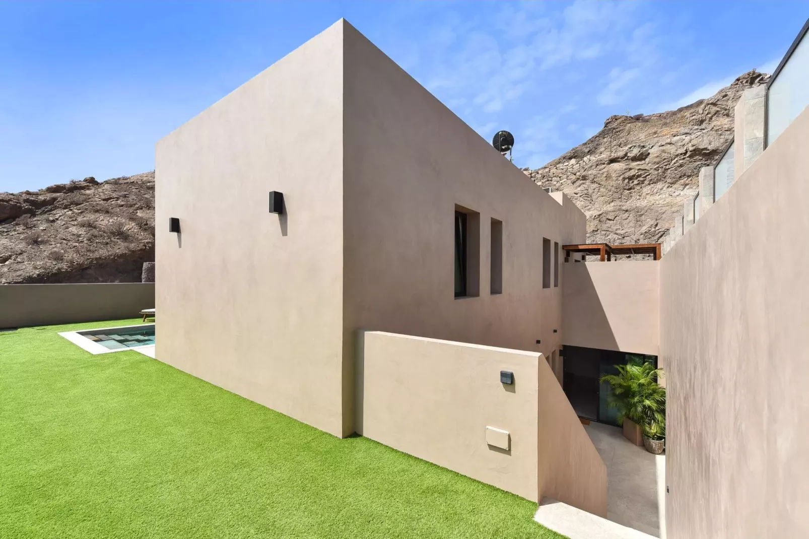 VILLA ALMADIES TAURO-Außenbereich Sommer