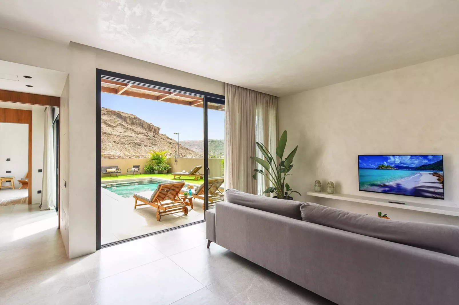 VILLA ALMADIES TAURO-Wohnzimmer