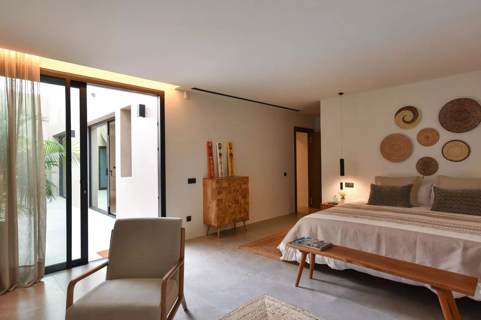 VILLA ALMADIES TAURO-Schlafzimmer