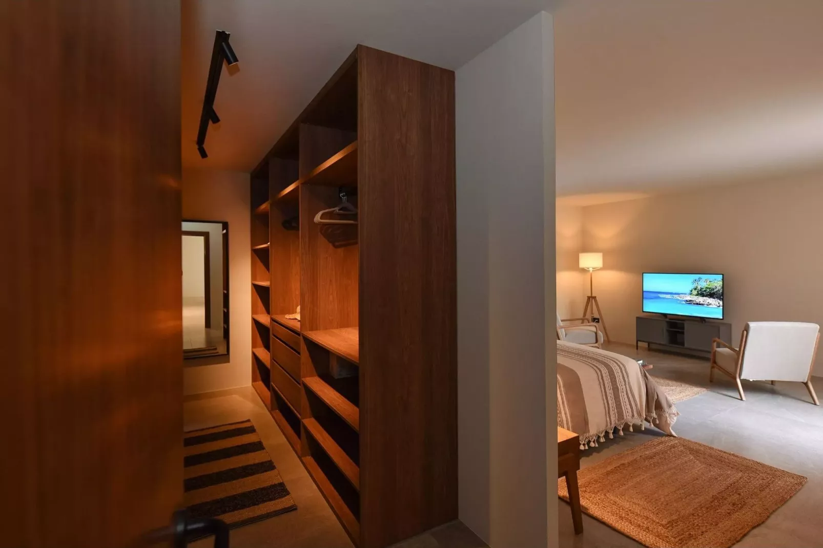 VILLA ALMADIES TAURO-Schlafzimmer