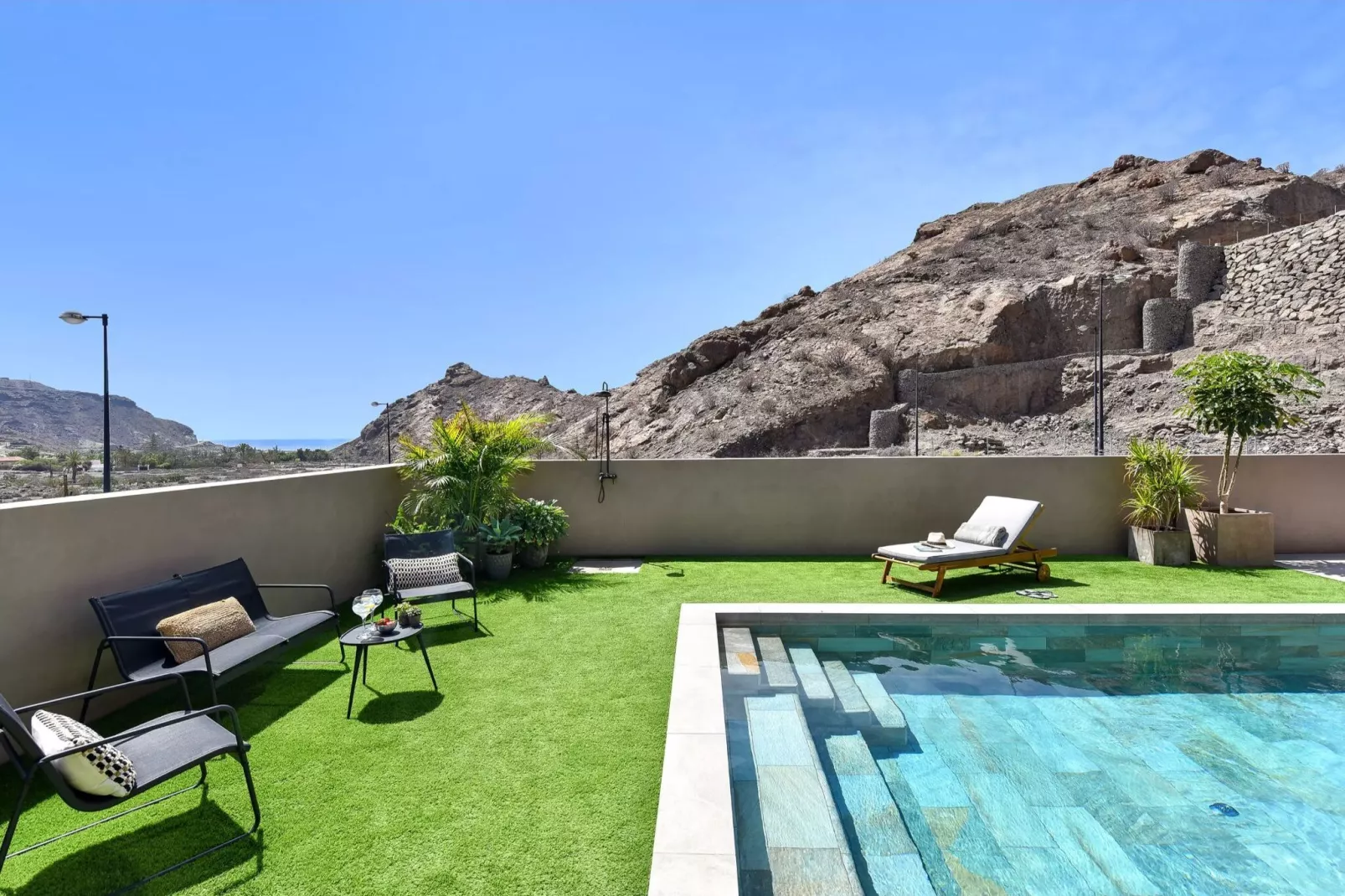 VILLA ALMADIES TAURO-Aussicht Sommer