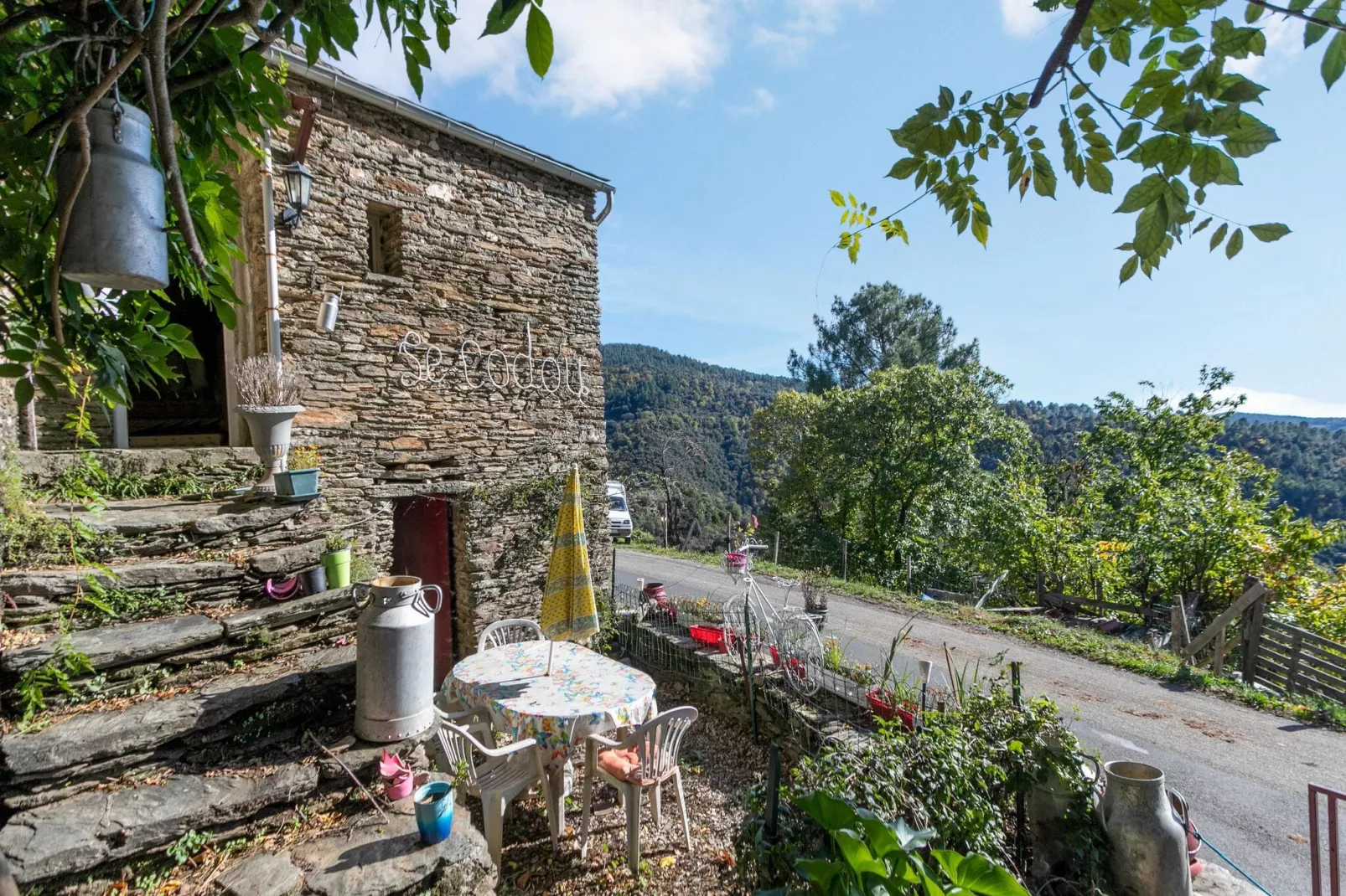 La Chataigne-Exterior summer