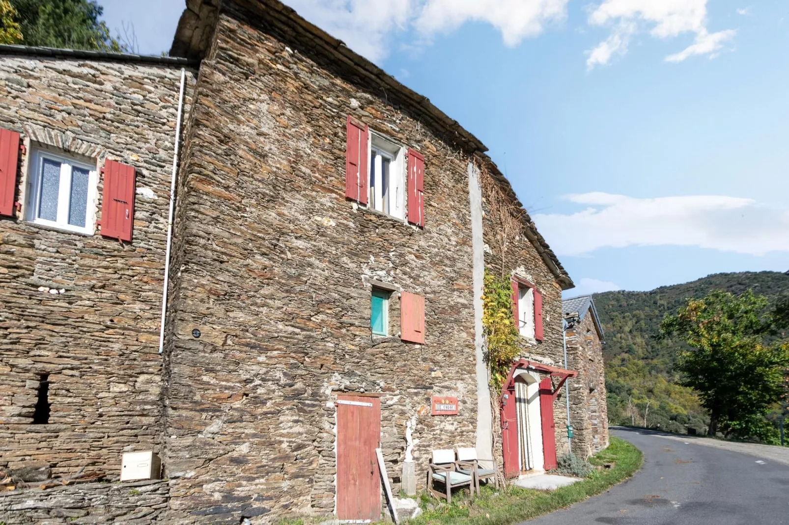 La Chataigne-Exterior summer