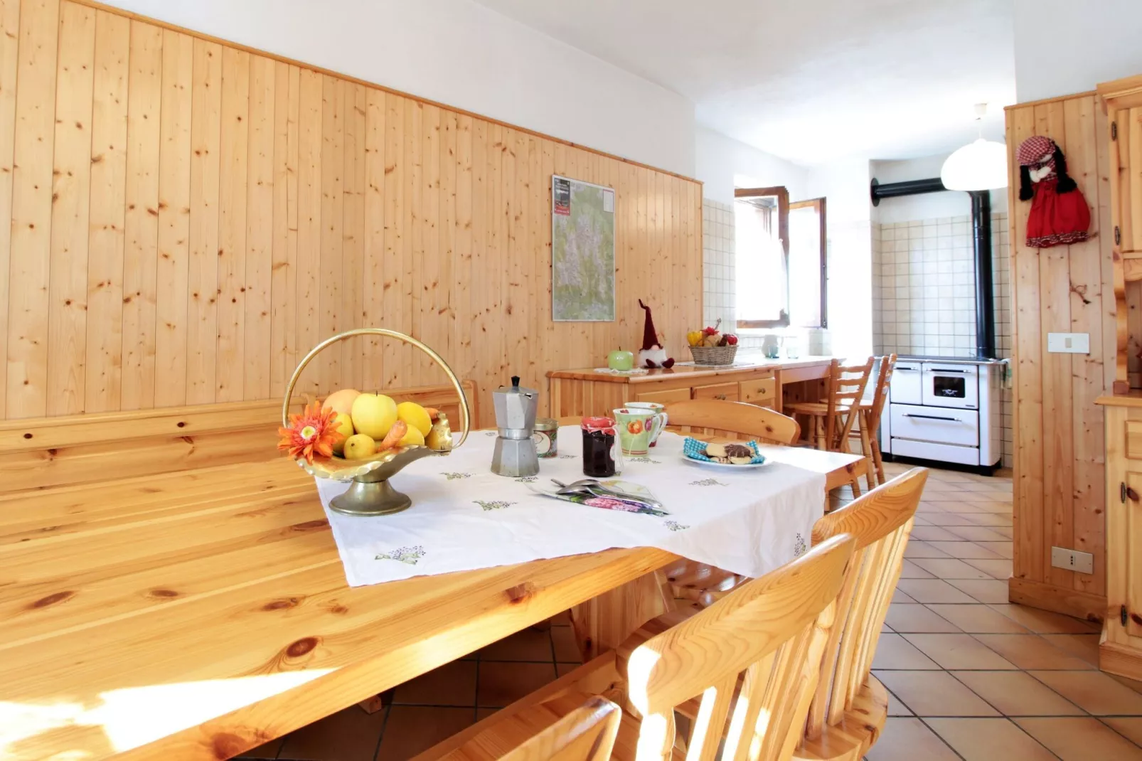 Baita Silana-Dining room