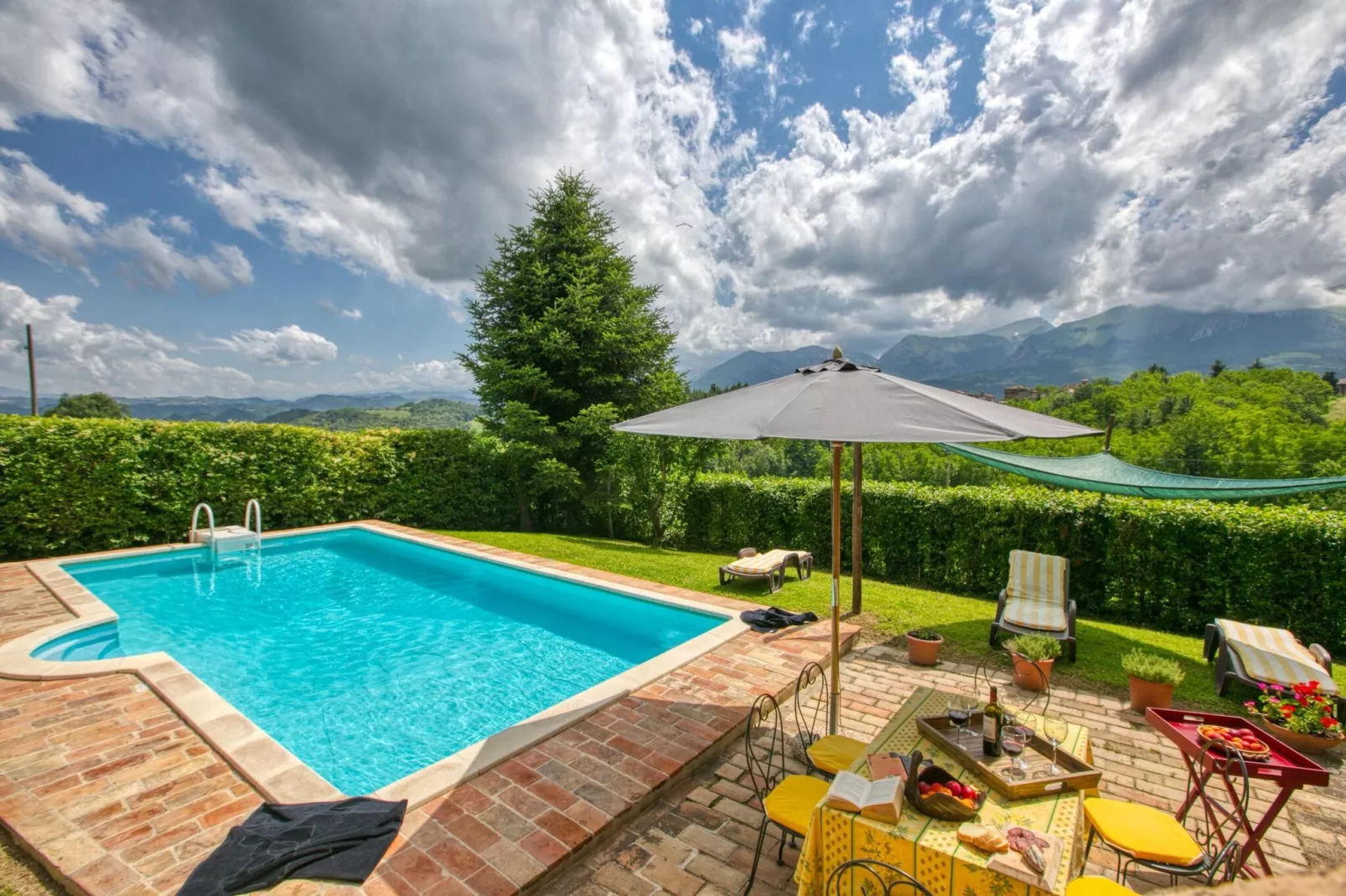 Villa Faggio 8-Pool